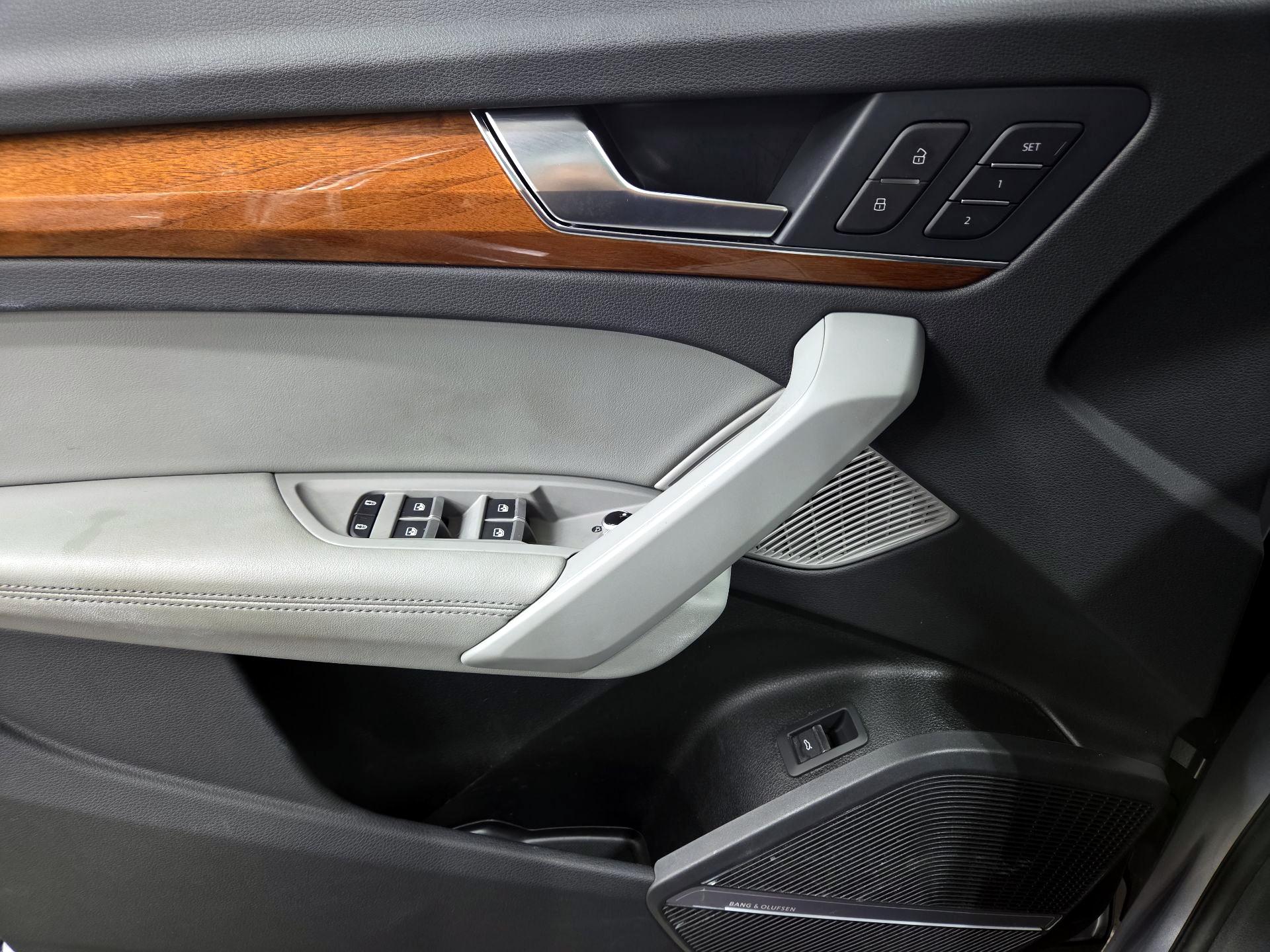 Thumbnail: 2022 Audi Q5 - 12