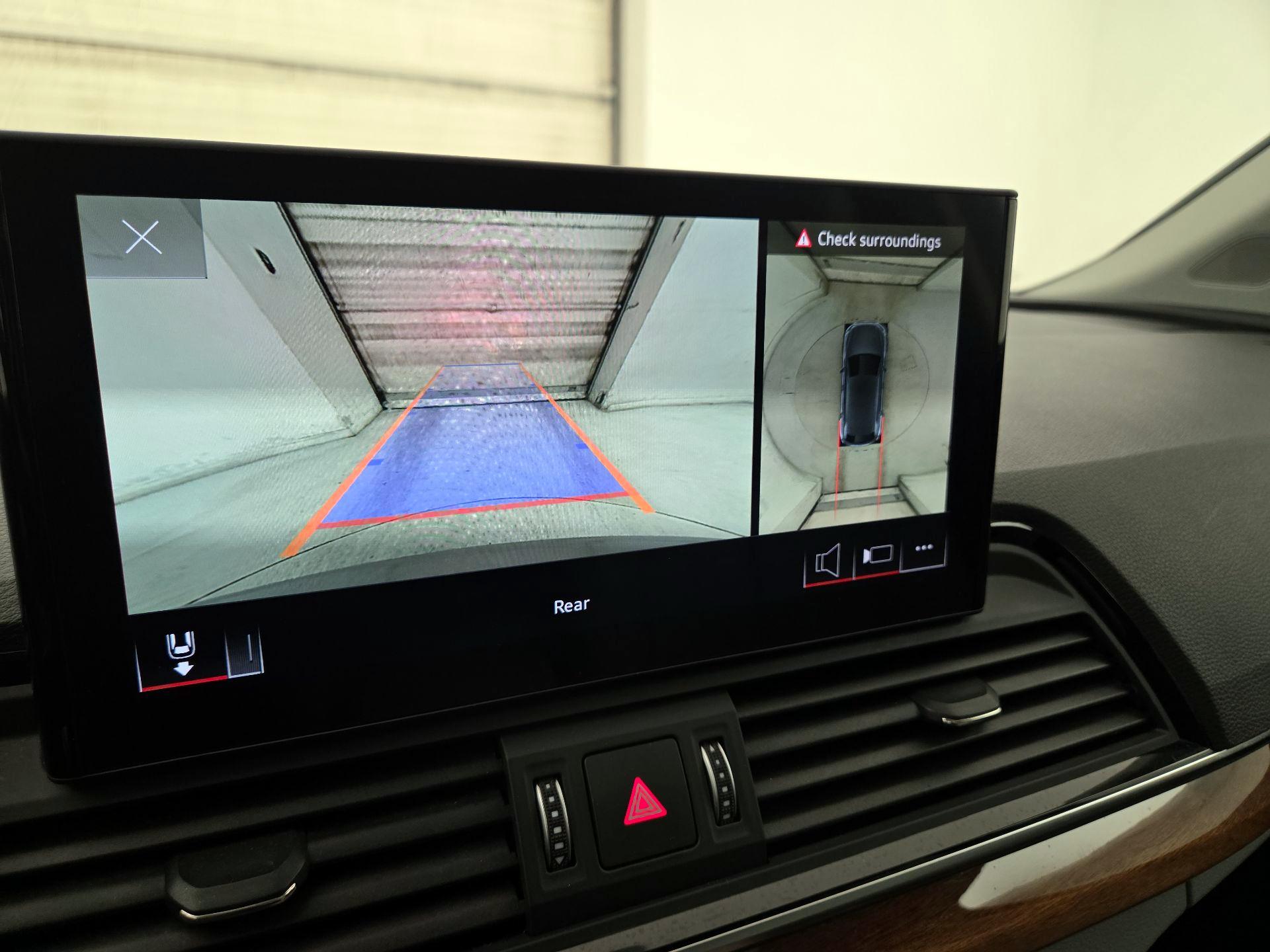 Thumbnail: 2022 Audi Q5 - 14