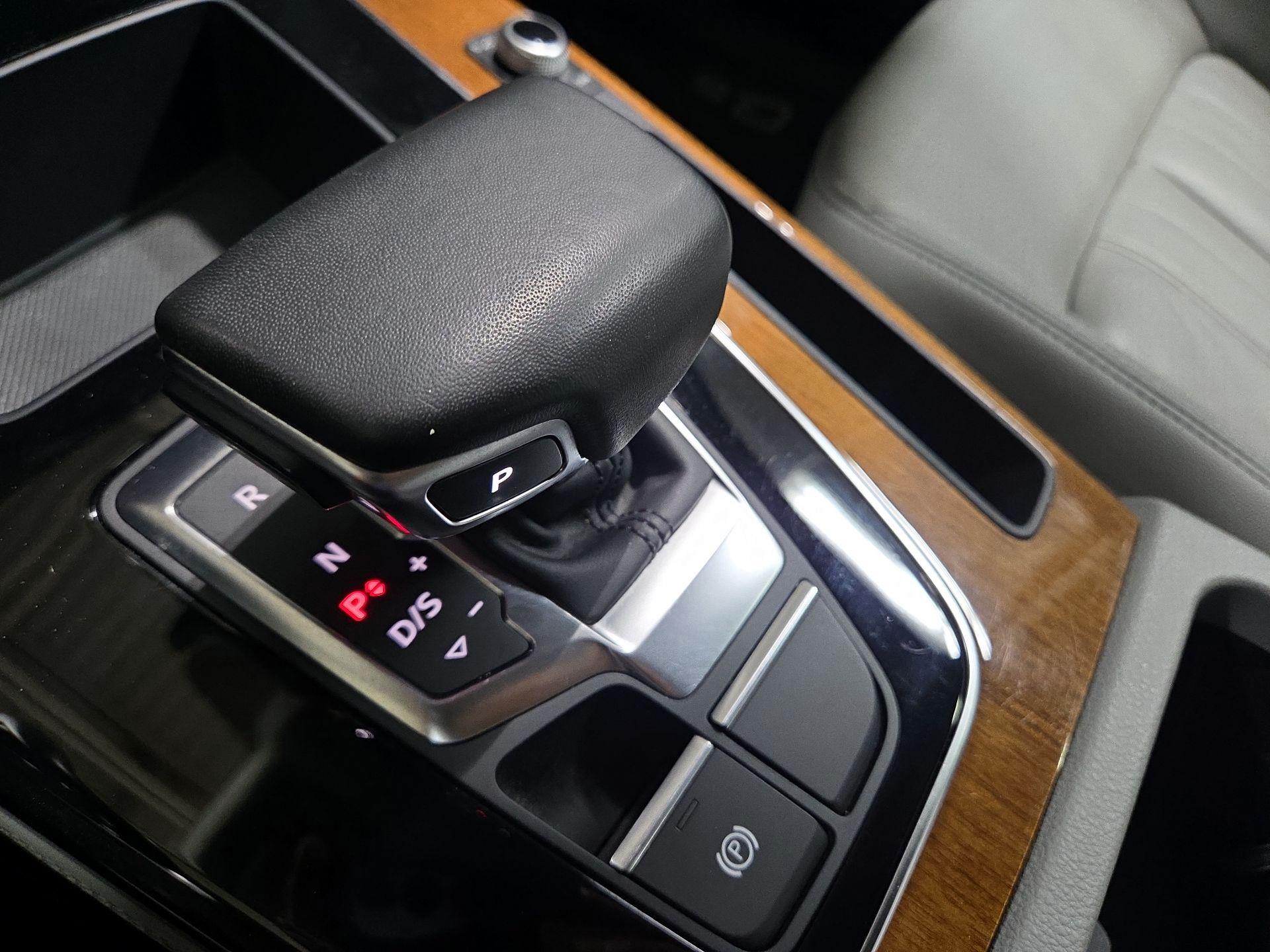 Thumbnail: 2022 Audi Q5 - 17