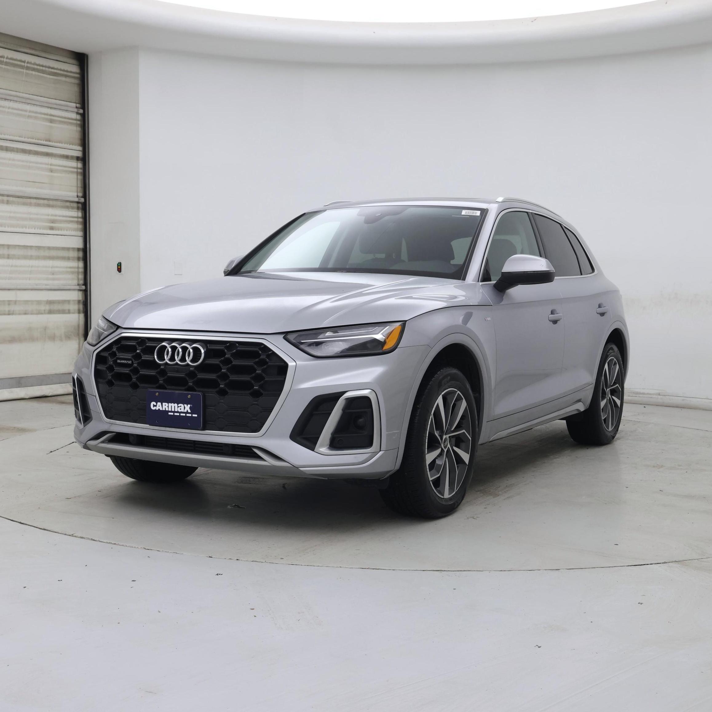 Thumbnail: 2022 Audi Q5 - 4