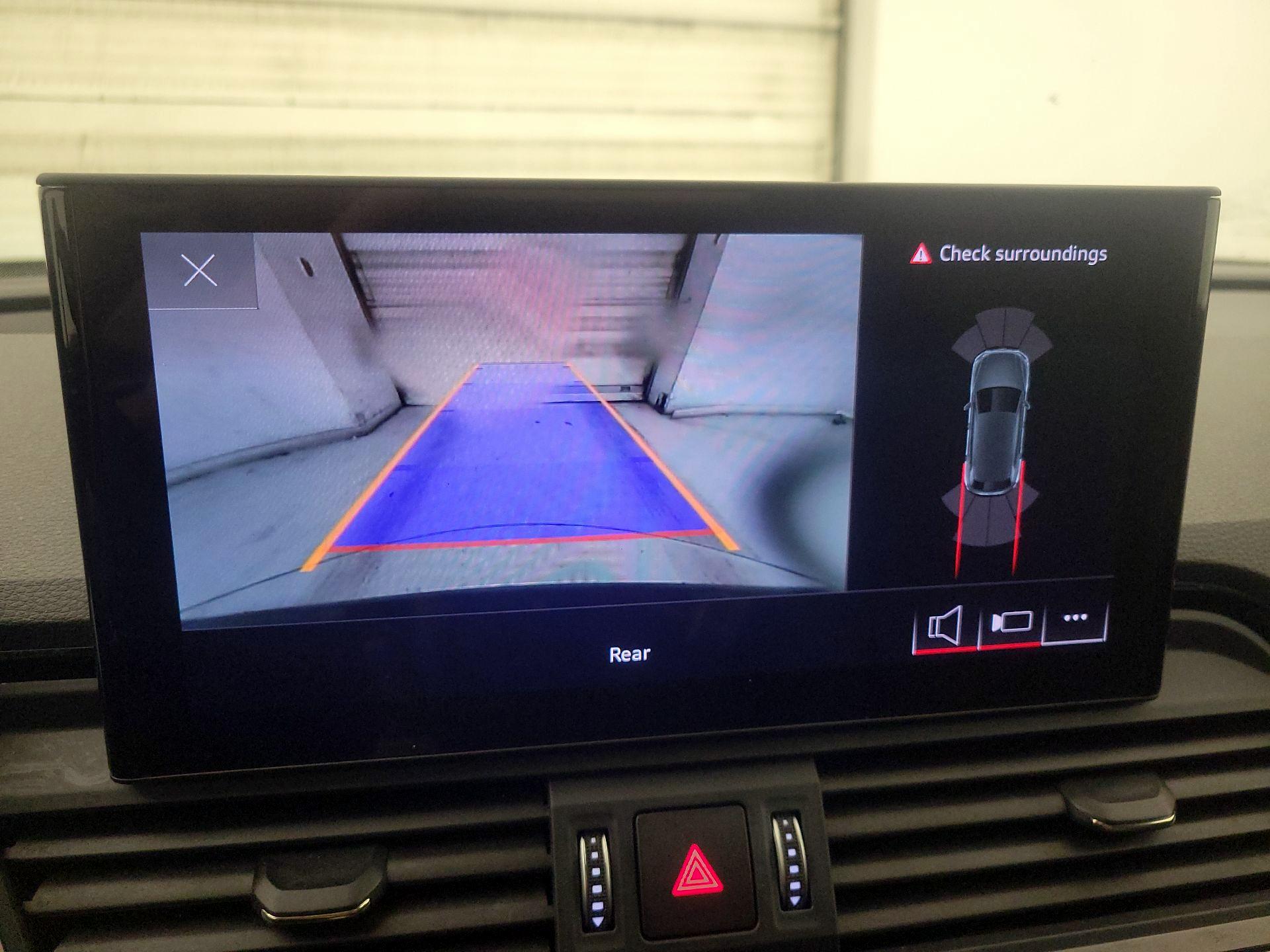 Thumbnail: 2022 Audi Q5 - 14