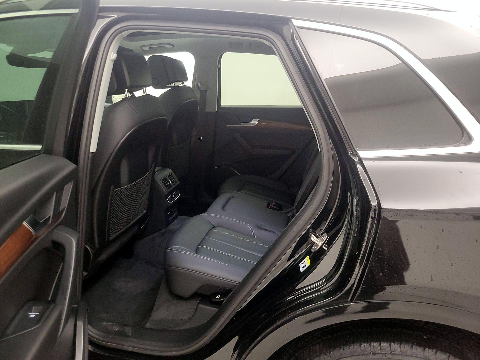 Thumbnail: 2022 Audi Q5 - 20