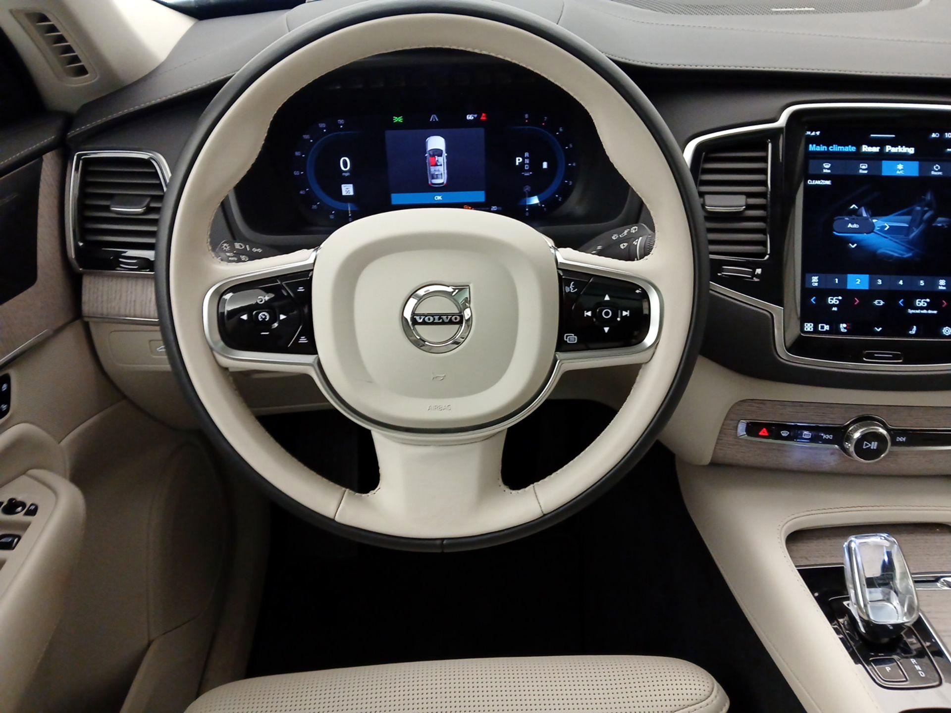 Thumbnail: 2024 Volvo XC90 - 10