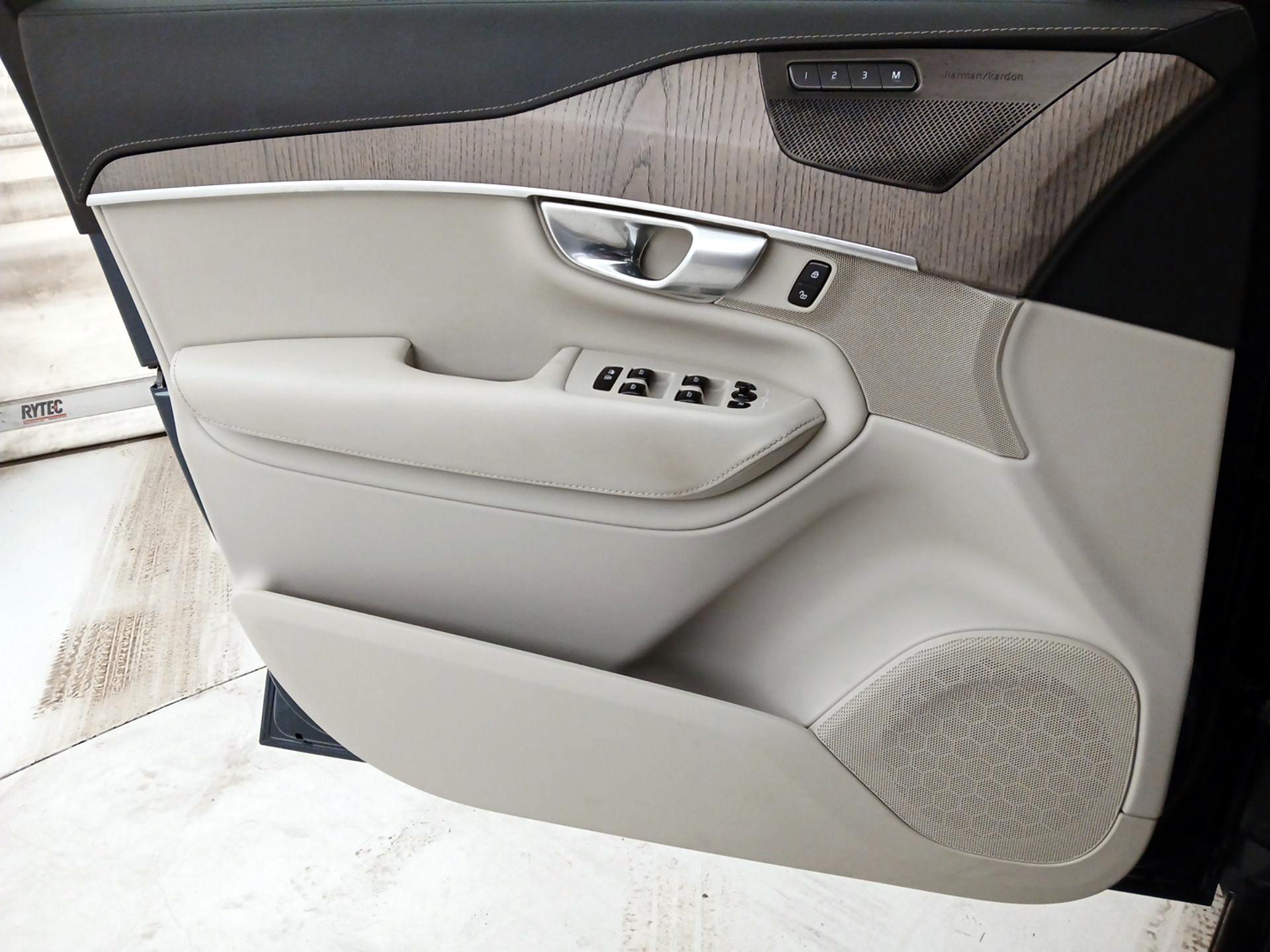 Thumbnail: 2024 Volvo XC90 - 12