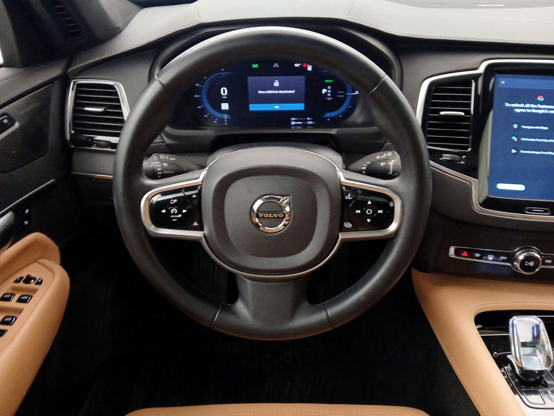 Thumbnail: 2023 Volvo XC90 - 10