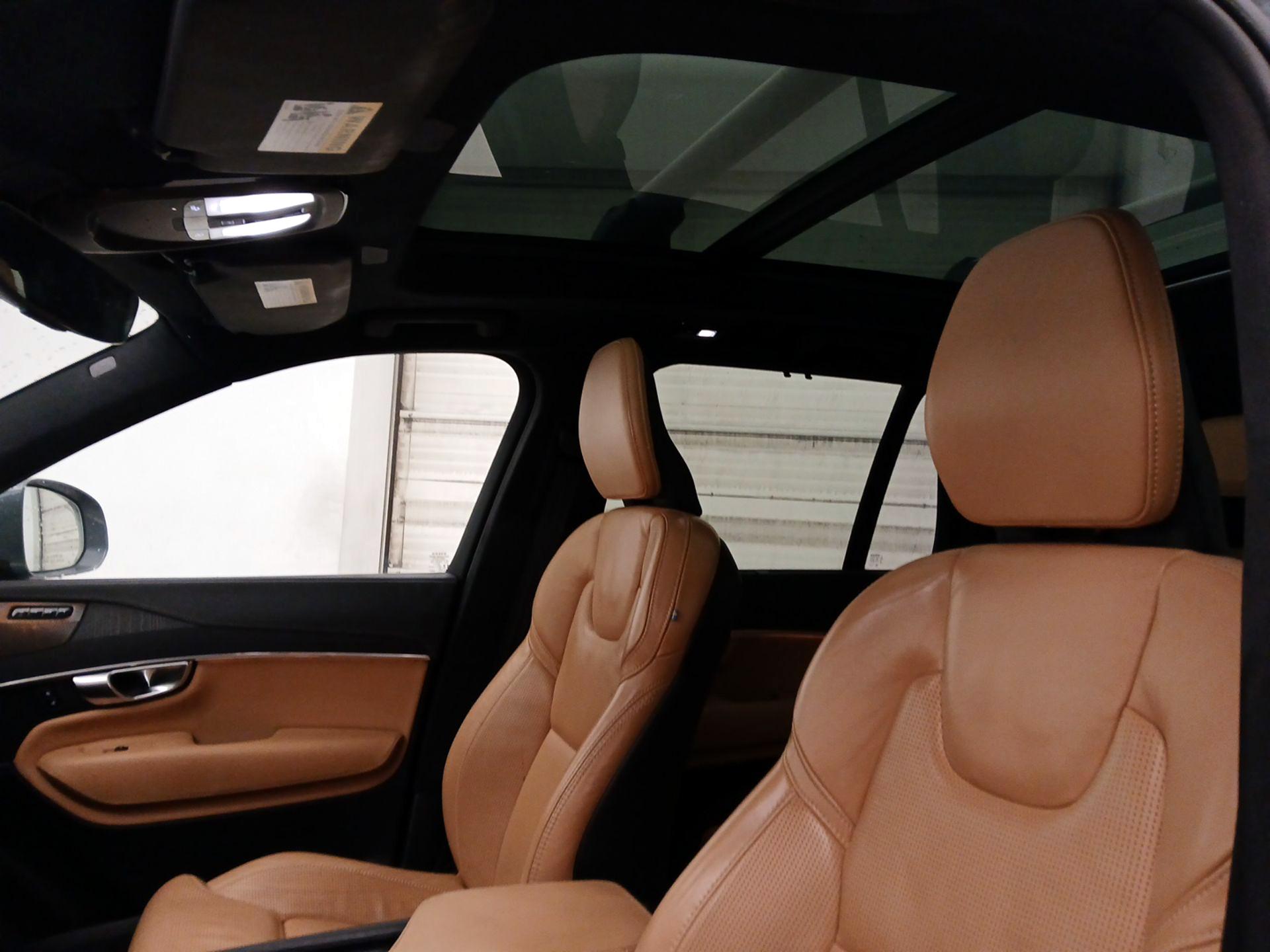 Thumbnail: 2023 Volvo XC90 - 19