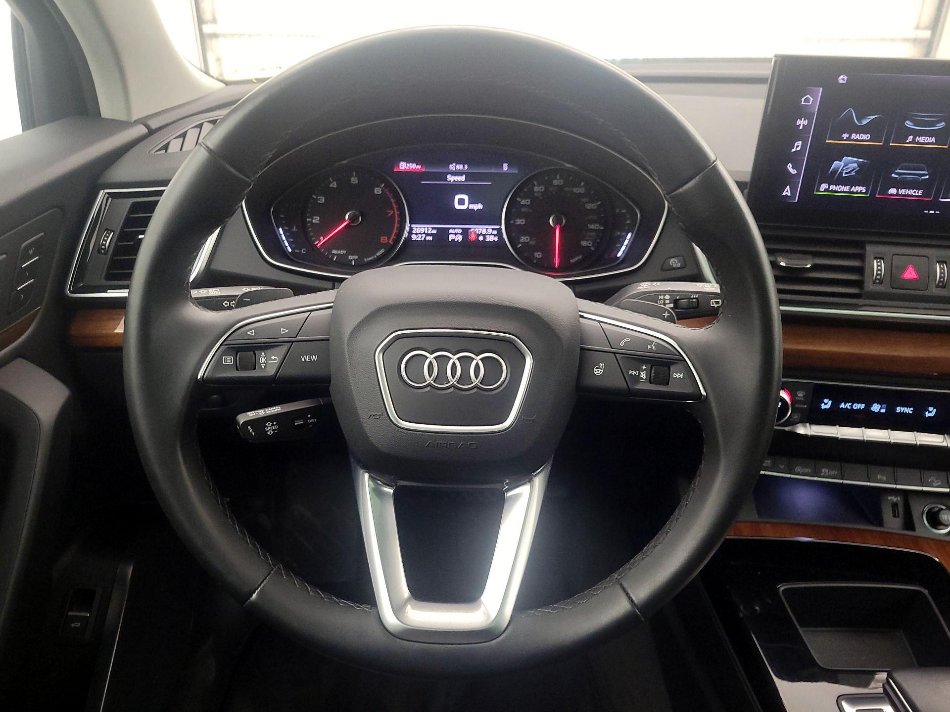 Thumbnail: 2023 Audi Q5 - 10