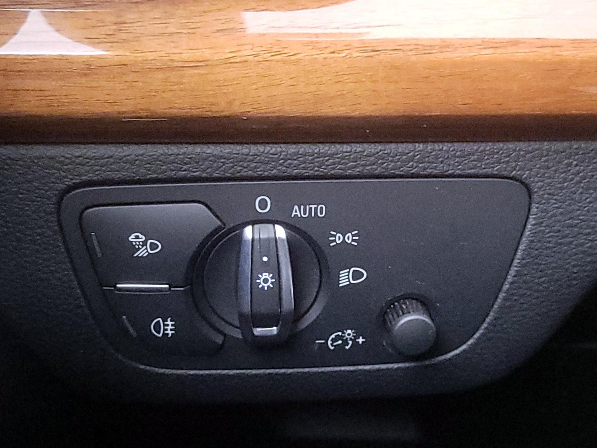 Thumbnail: 2023 Audi Q5 - 13