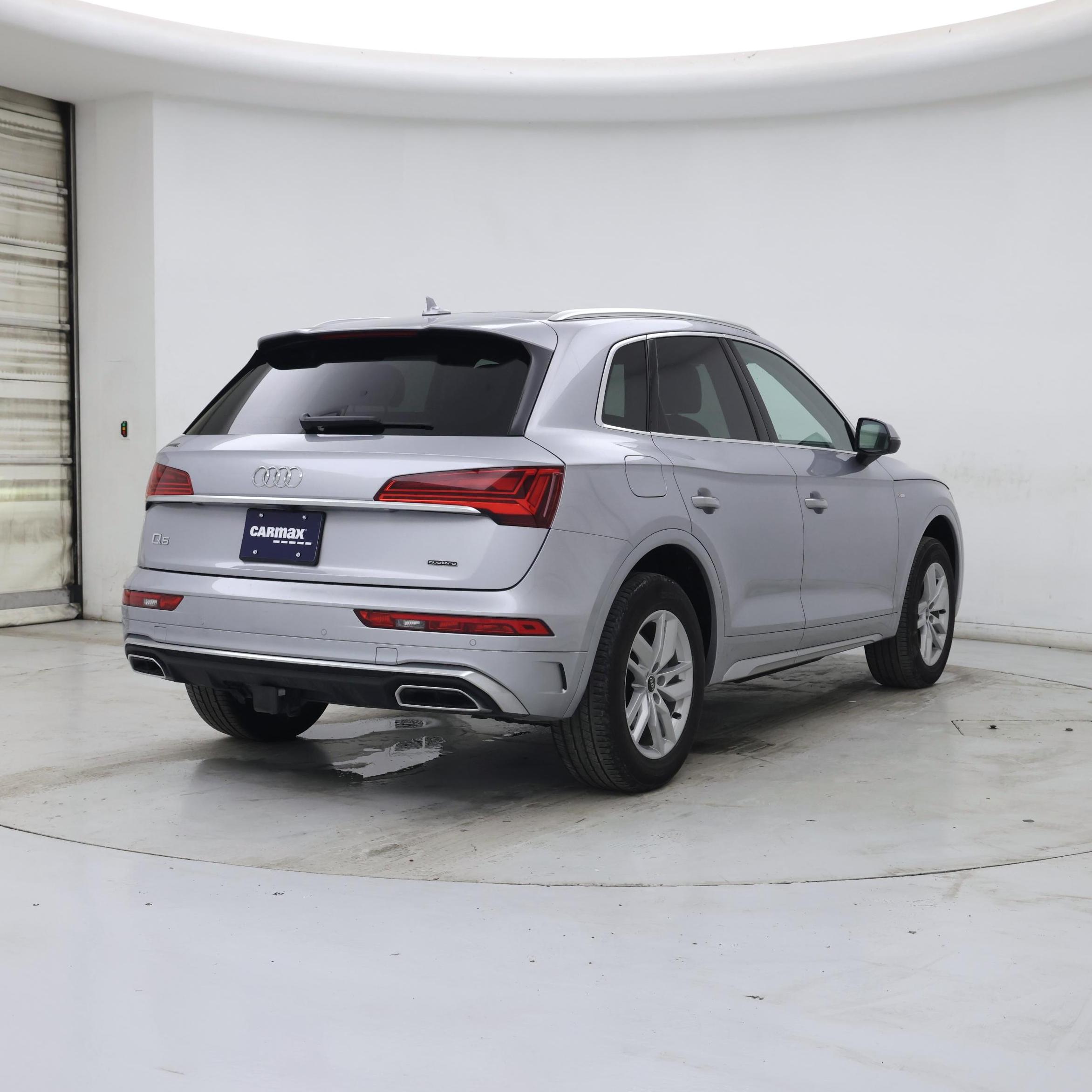 Thumbnail: 2023 Audi Q5 - 8