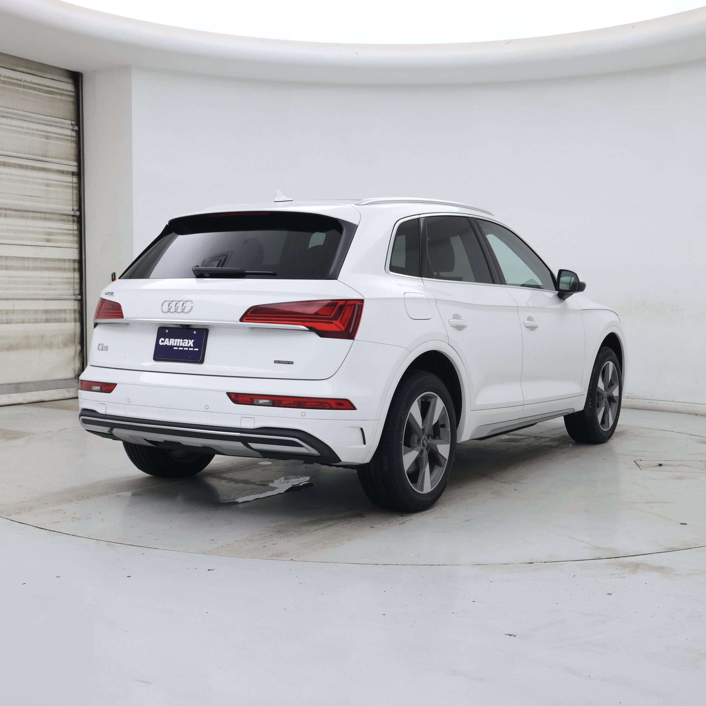 Thumbnail: 2023 Audi Q5 - 8