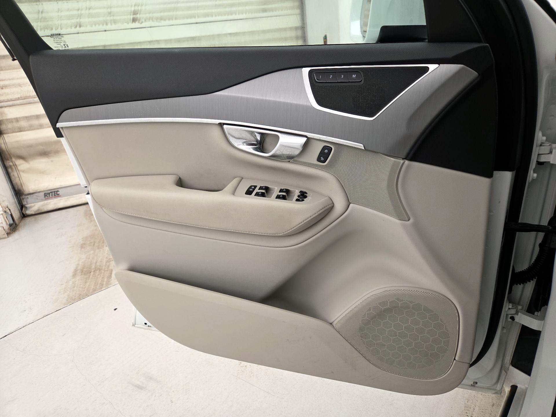 Thumbnail: 2024 Volvo XC90 - 12