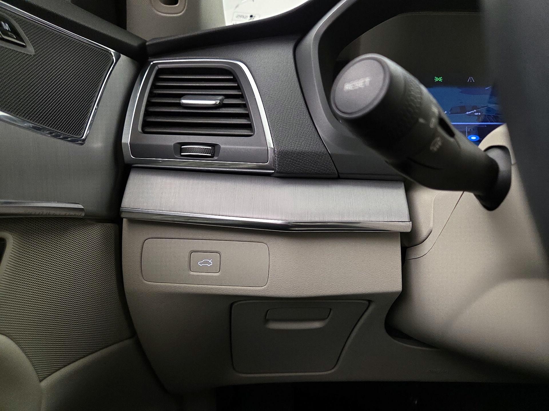 Thumbnail: 2024 Volvo XC90 - 13