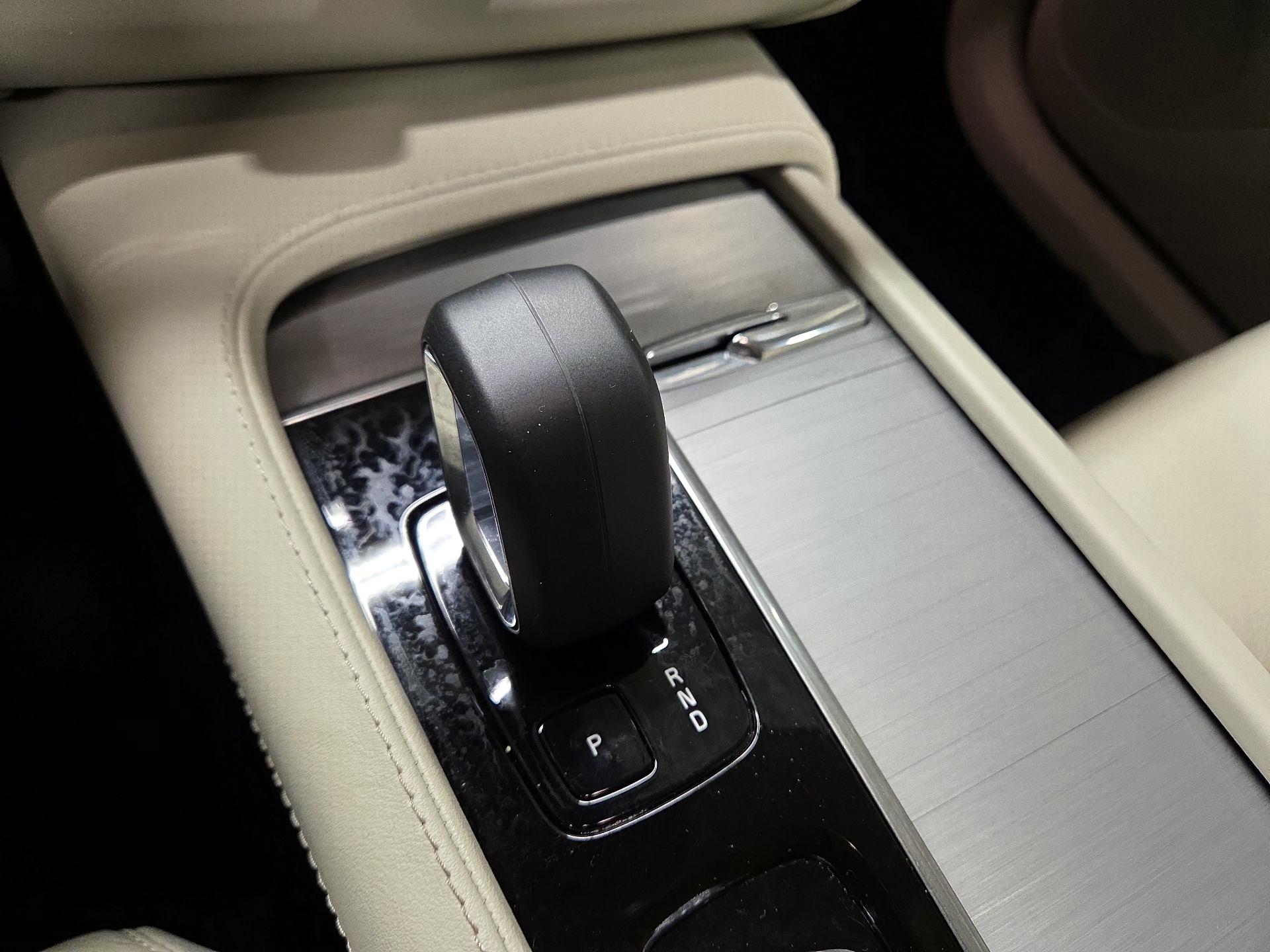 Thumbnail: 2024 Volvo XC90 - 18