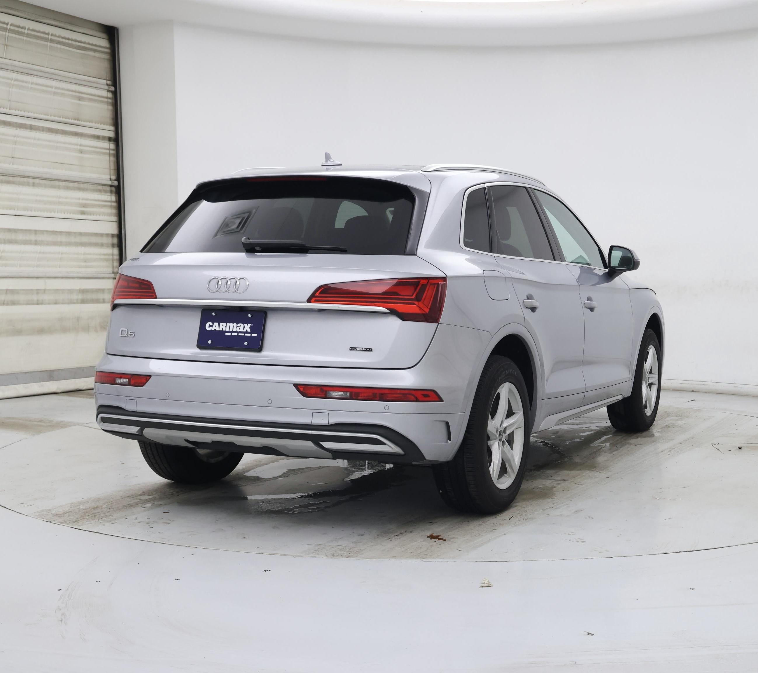Thumbnail: 2023 Audi Q5 - 8