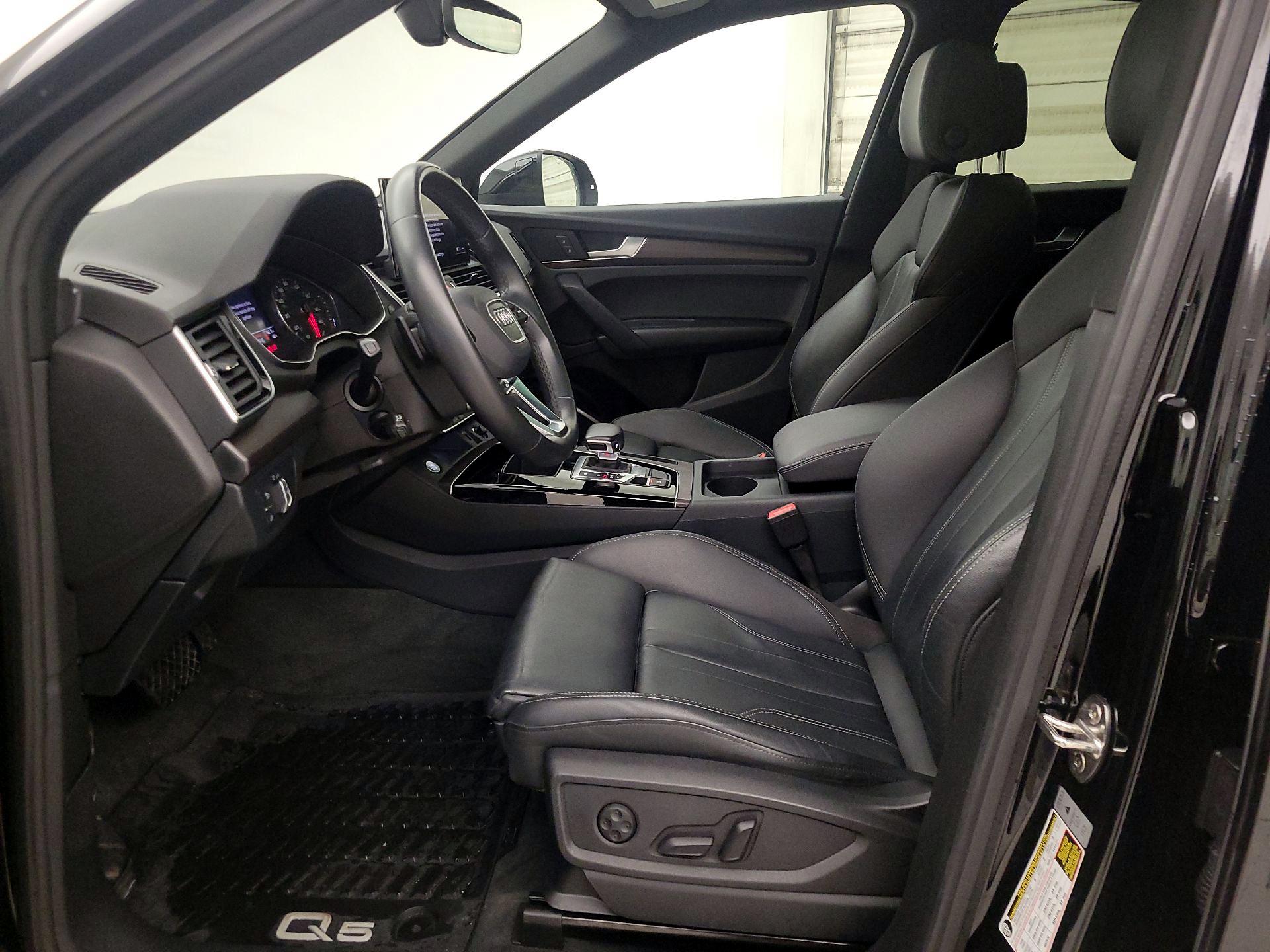 Thumbnail: 2023 Audi Q5 - 11