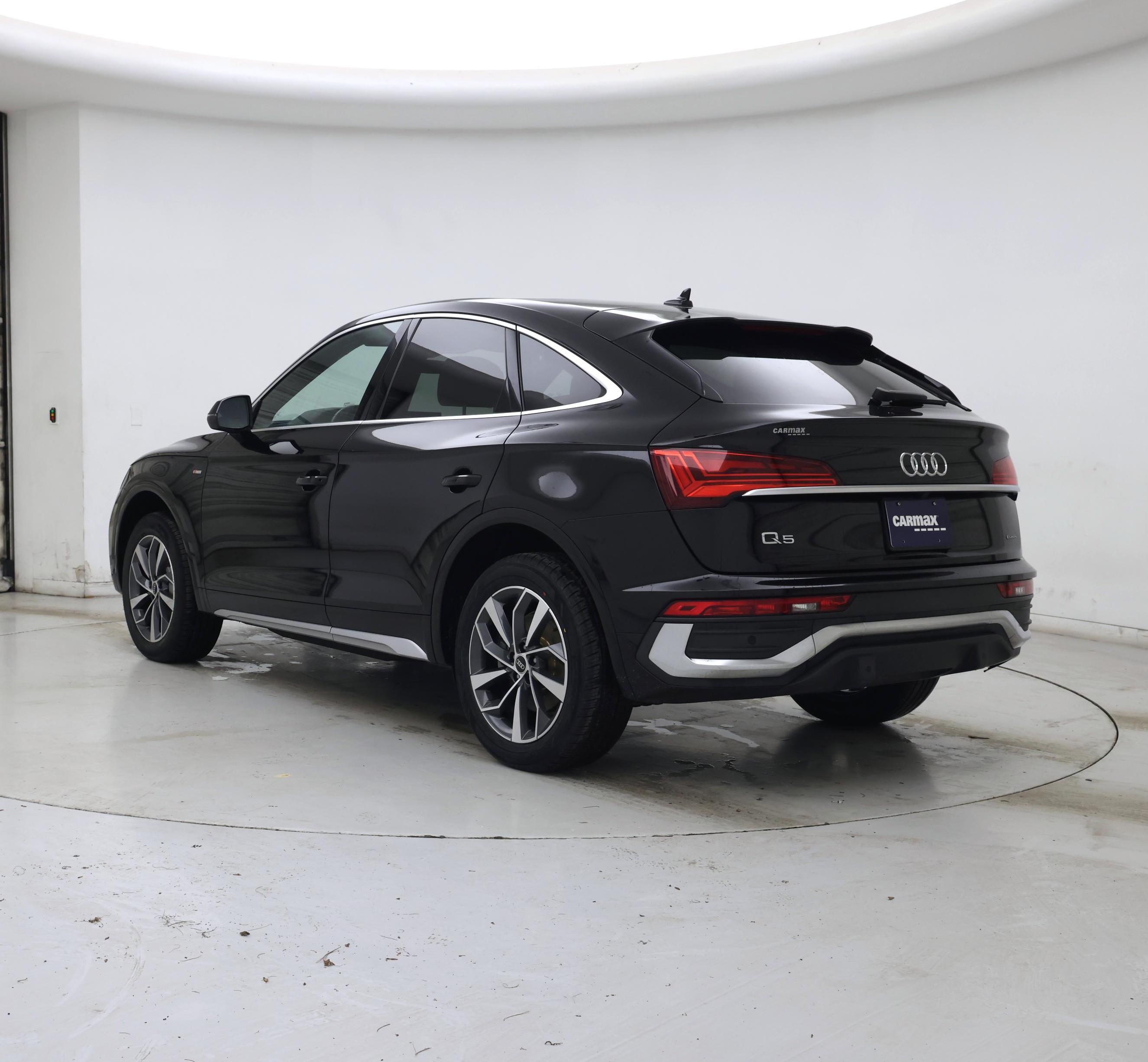 Thumbnail: 2023 Audi Q5 - 2