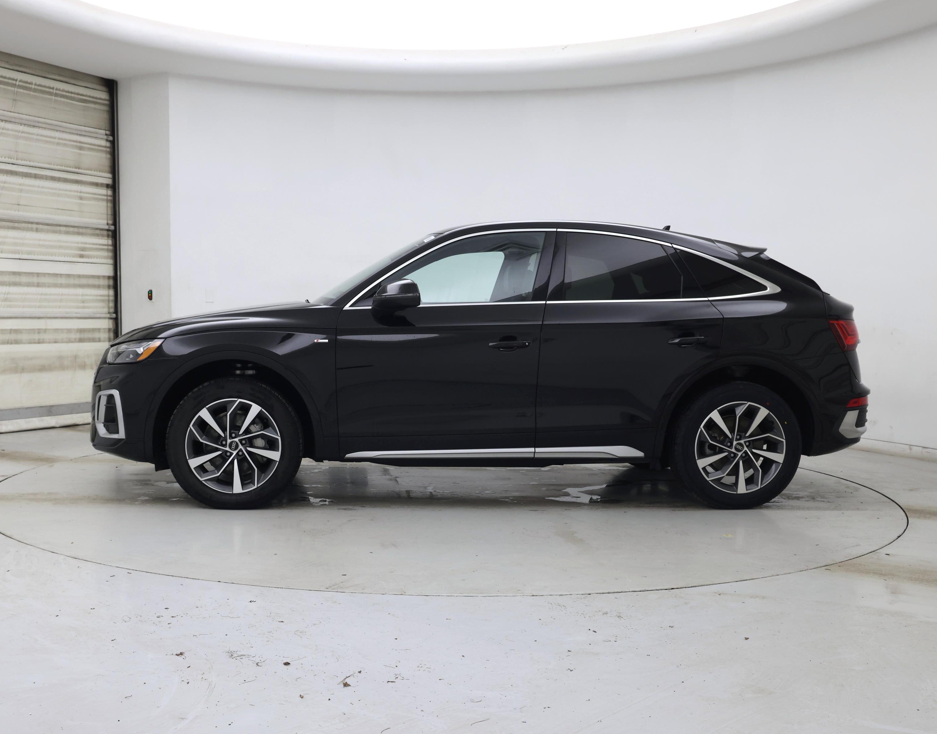 Thumbnail: 2023 Audi Q5 - 3