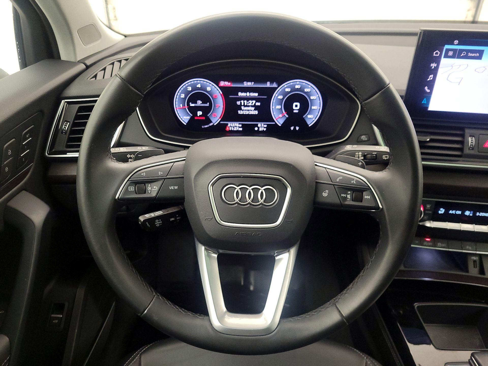 Thumbnail: 2023 Audi Q5 - 10