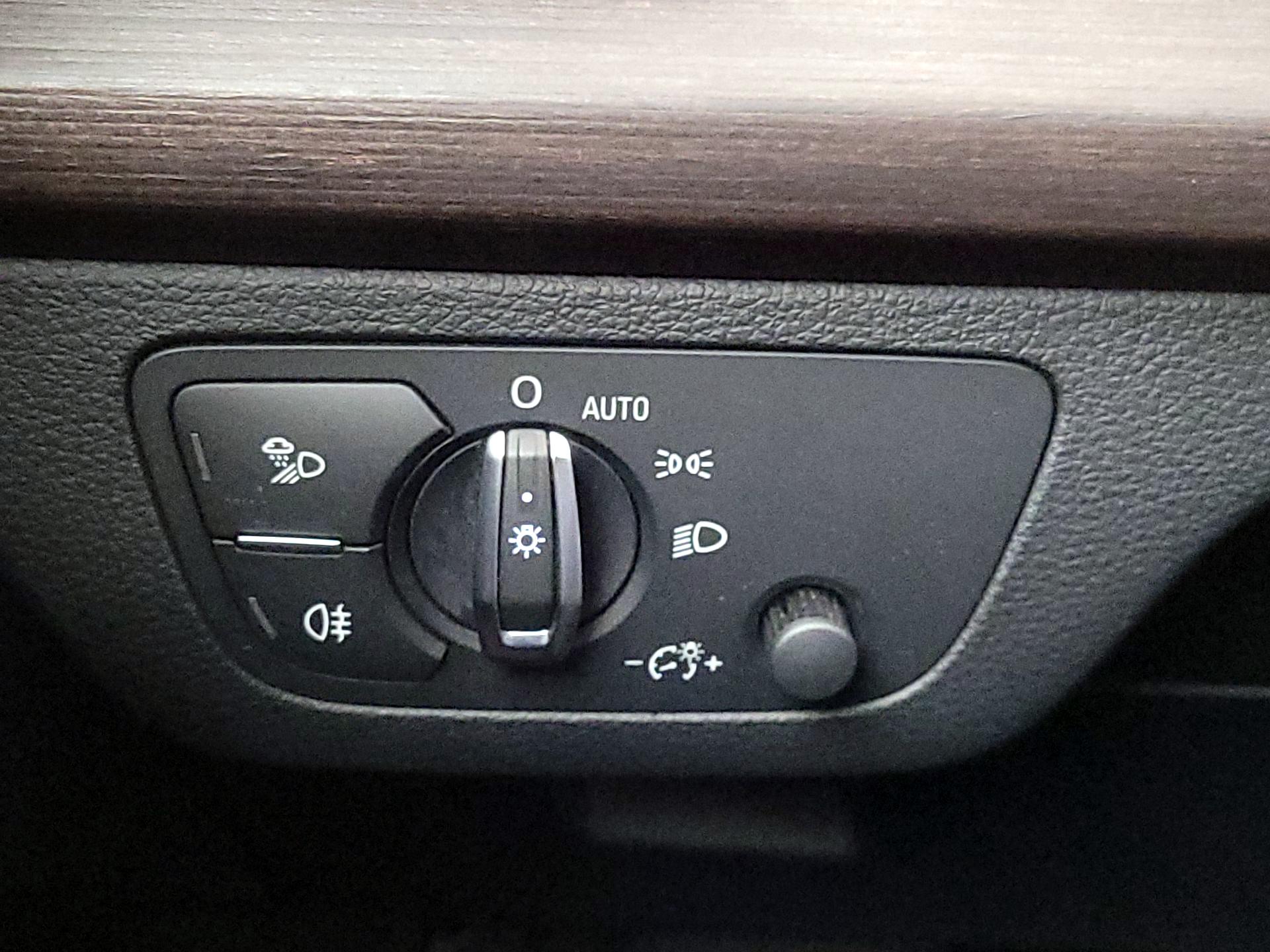 Thumbnail: 2023 Audi Q5 - 13