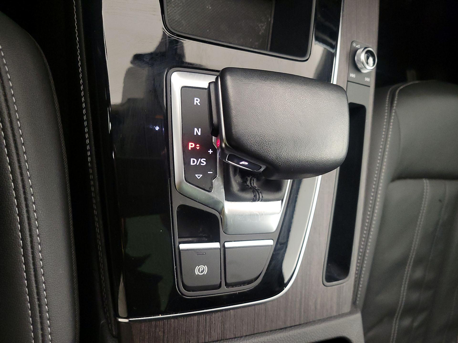 Thumbnail: 2023 Audi Q5 - 18