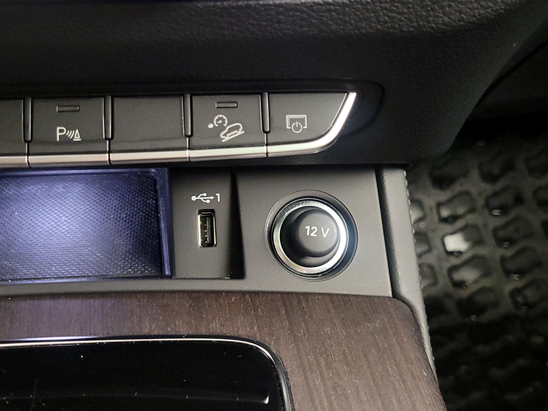 Thumbnail: 2023 Audi Q5 - 19