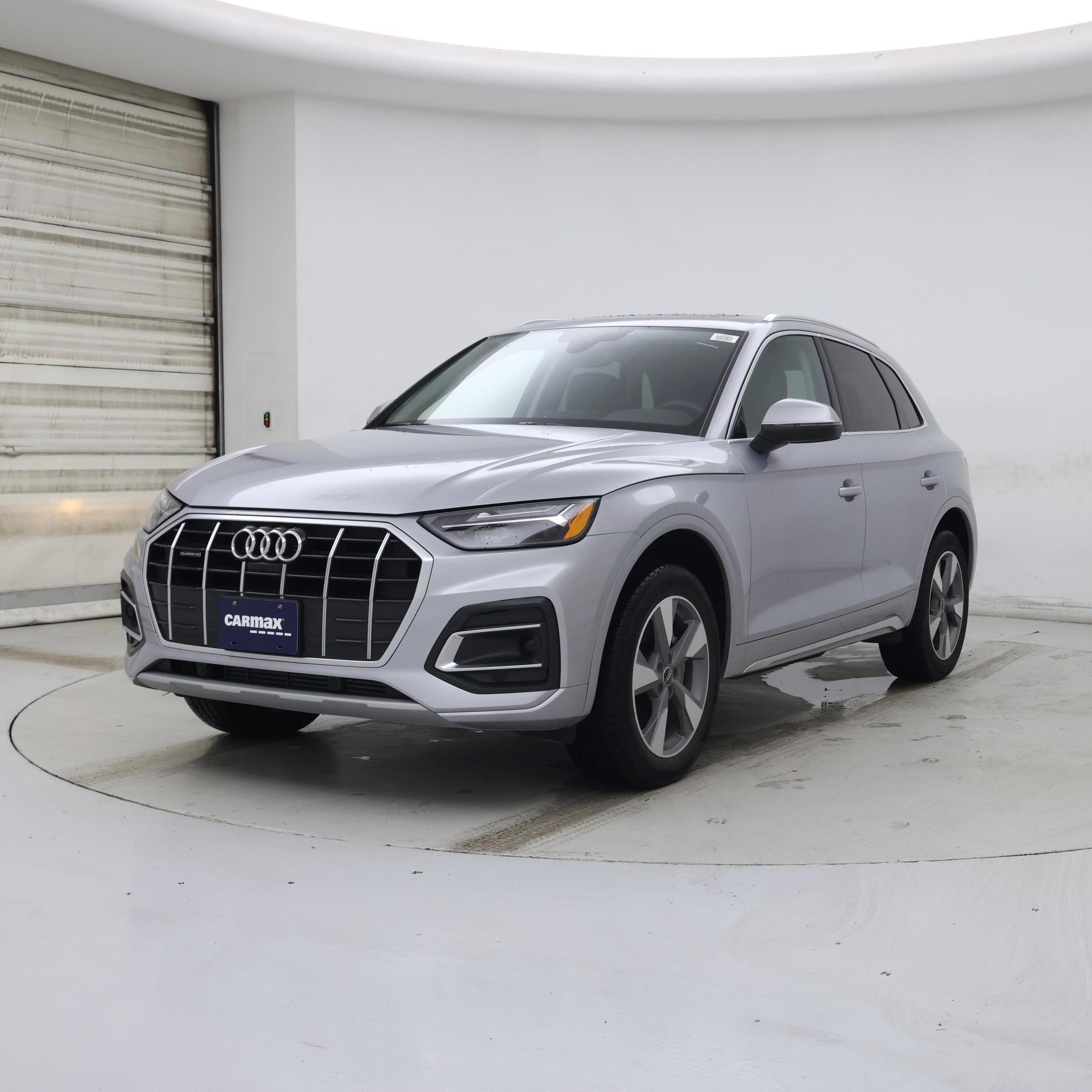 Thumbnail: 2023 Audi Q5 - 4