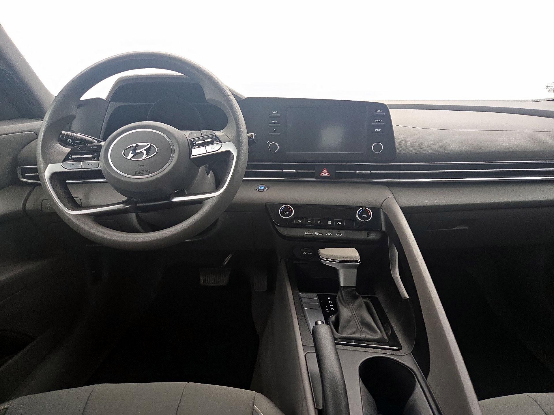 Thumbnail: 2023 Hyundai Elantra - 9