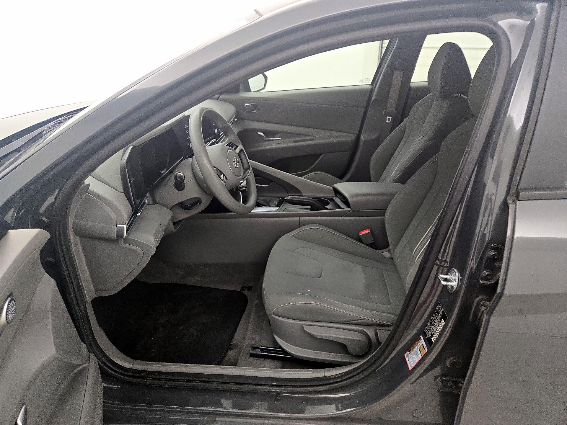 Thumbnail: 2023 Hyundai Elantra - 11