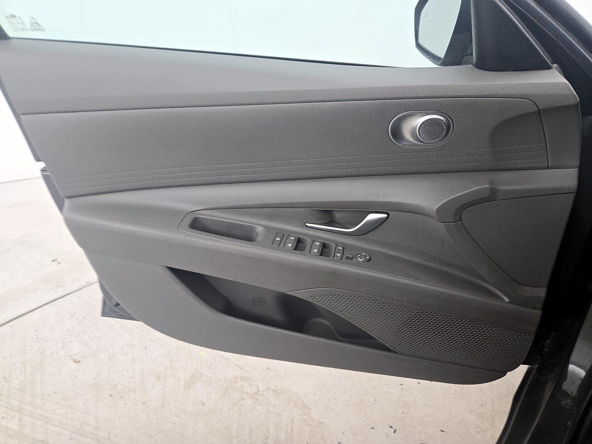 Thumbnail: 2023 Hyundai Elantra - 12