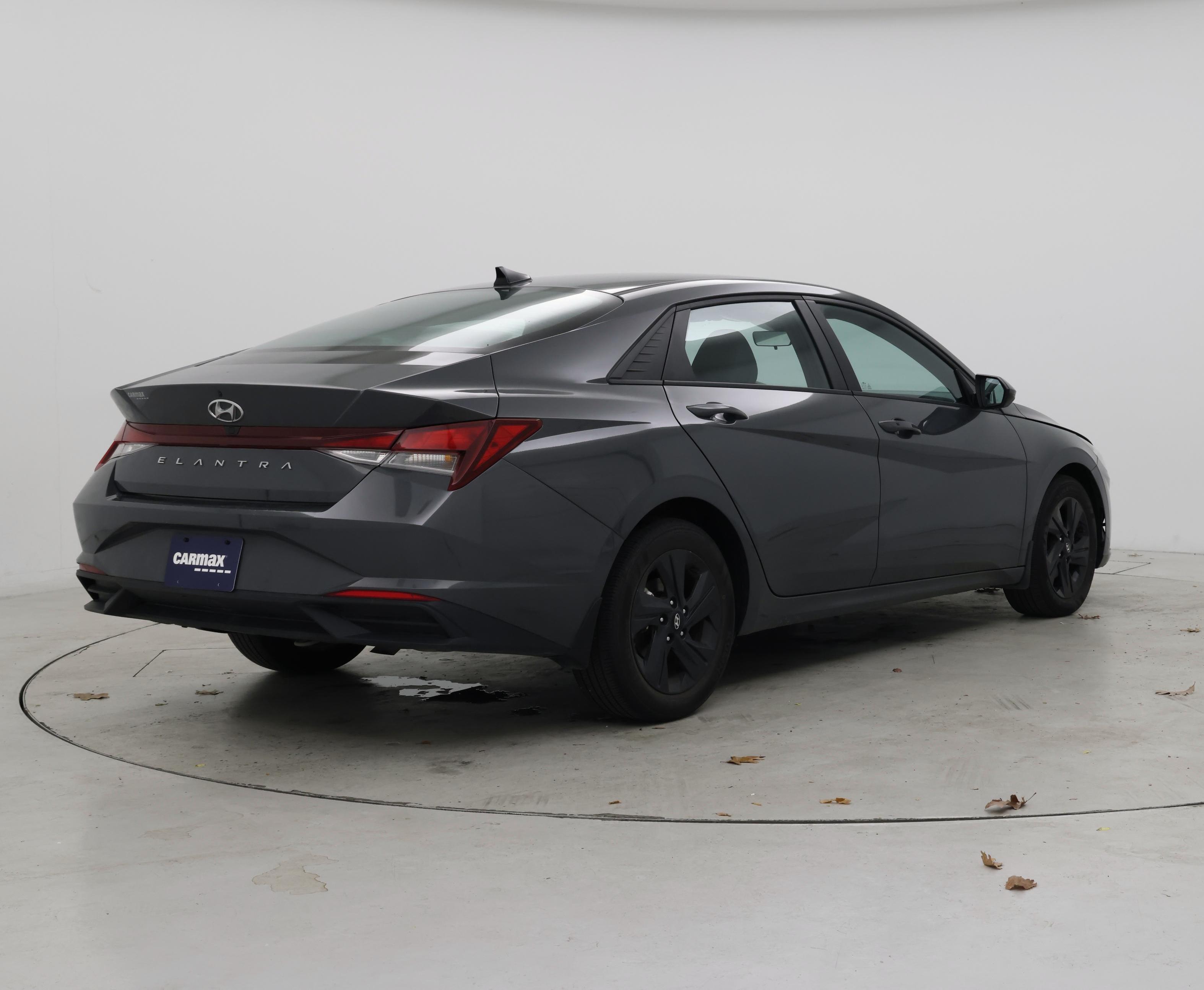 Thumbnail: 2023 Hyundai Elantra - 8