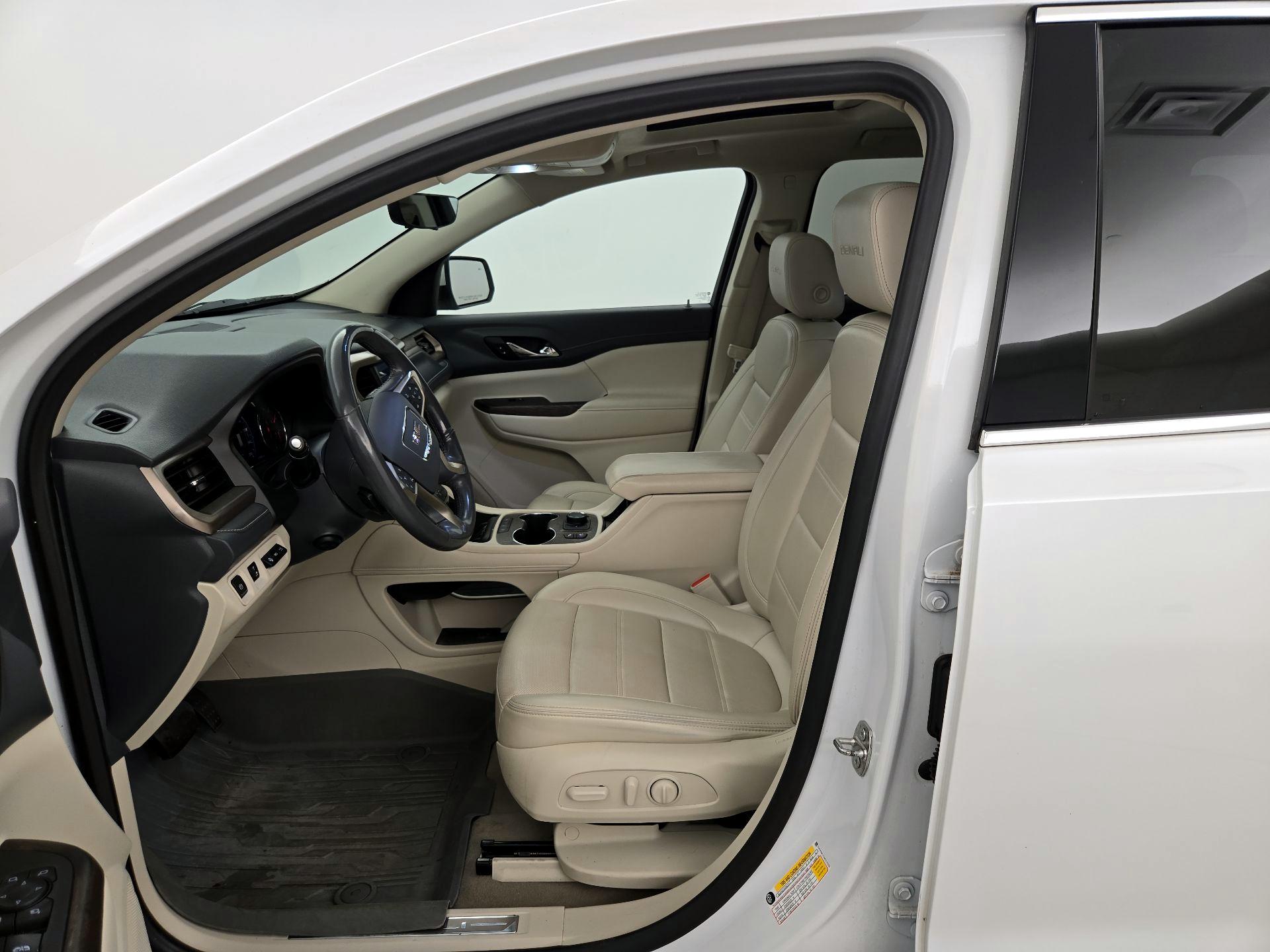 Thumbnail: 2021 GMC Acadia - 11