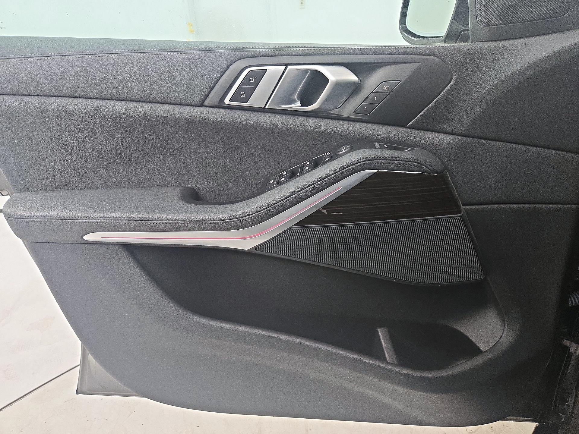 Thumbnail: 2020 BMW X5 - 12