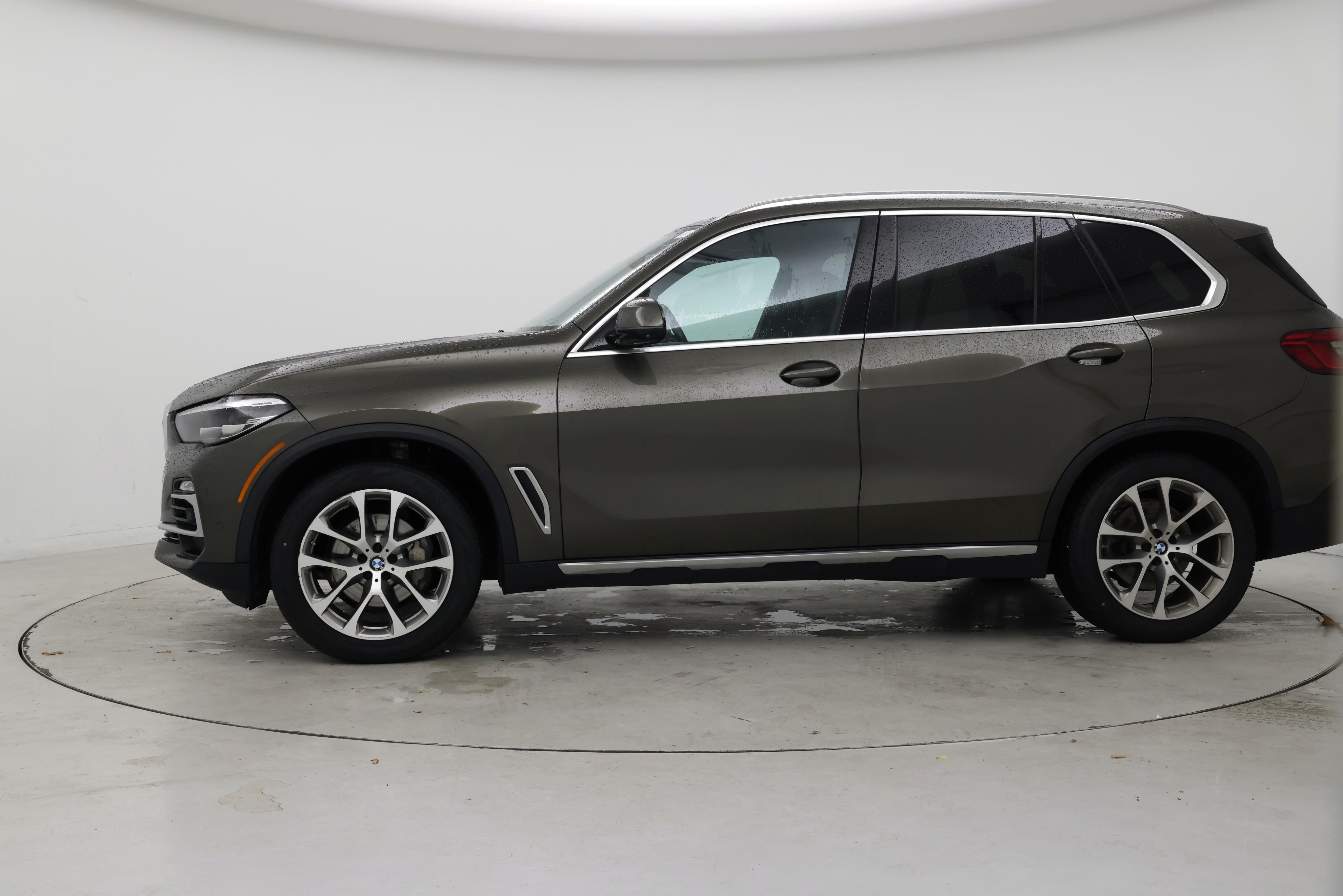 Thumbnail: 2020 BMW X5 - 3
