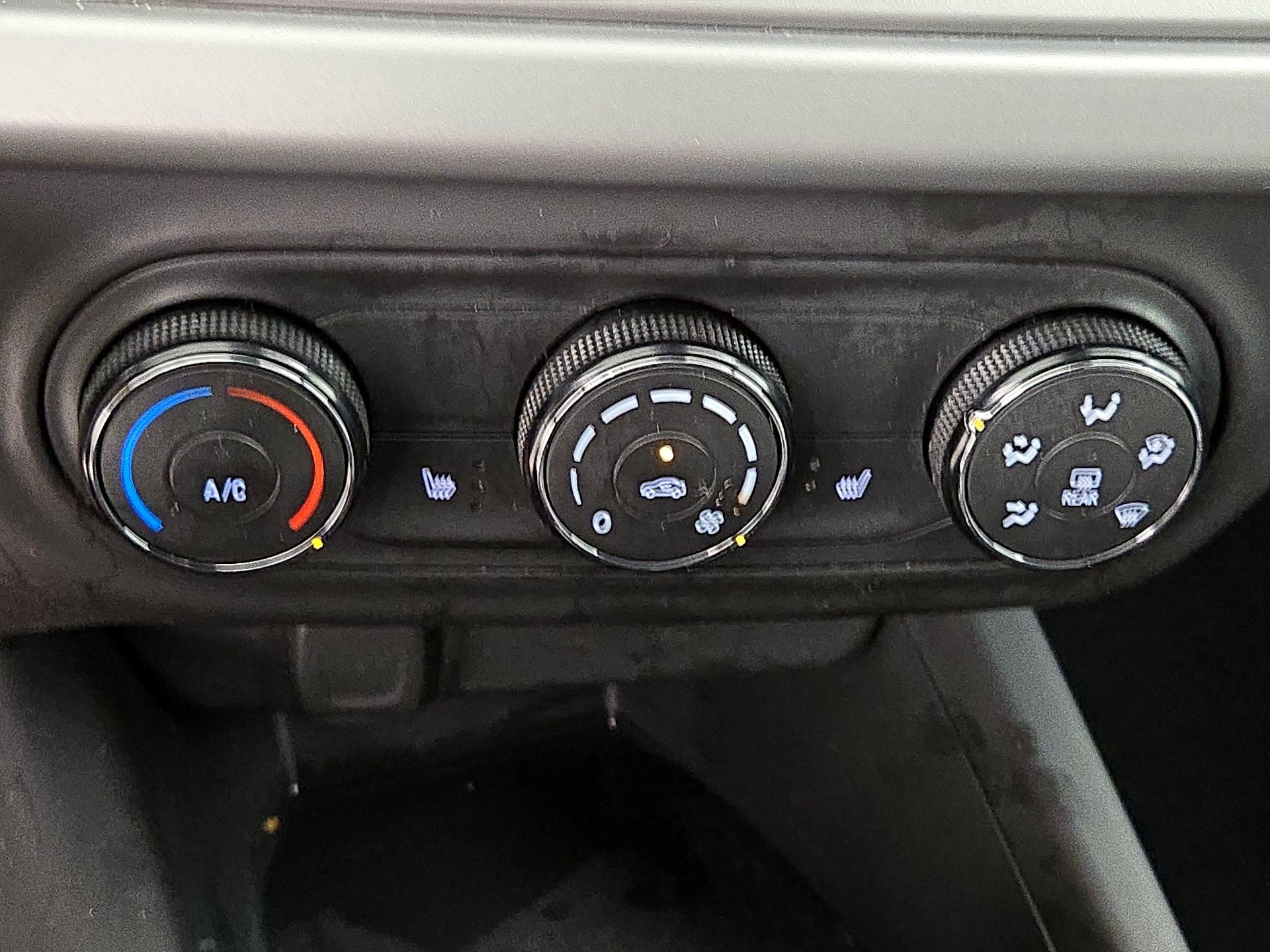 Thumbnail: 2024 Chevrolet Trax - 16