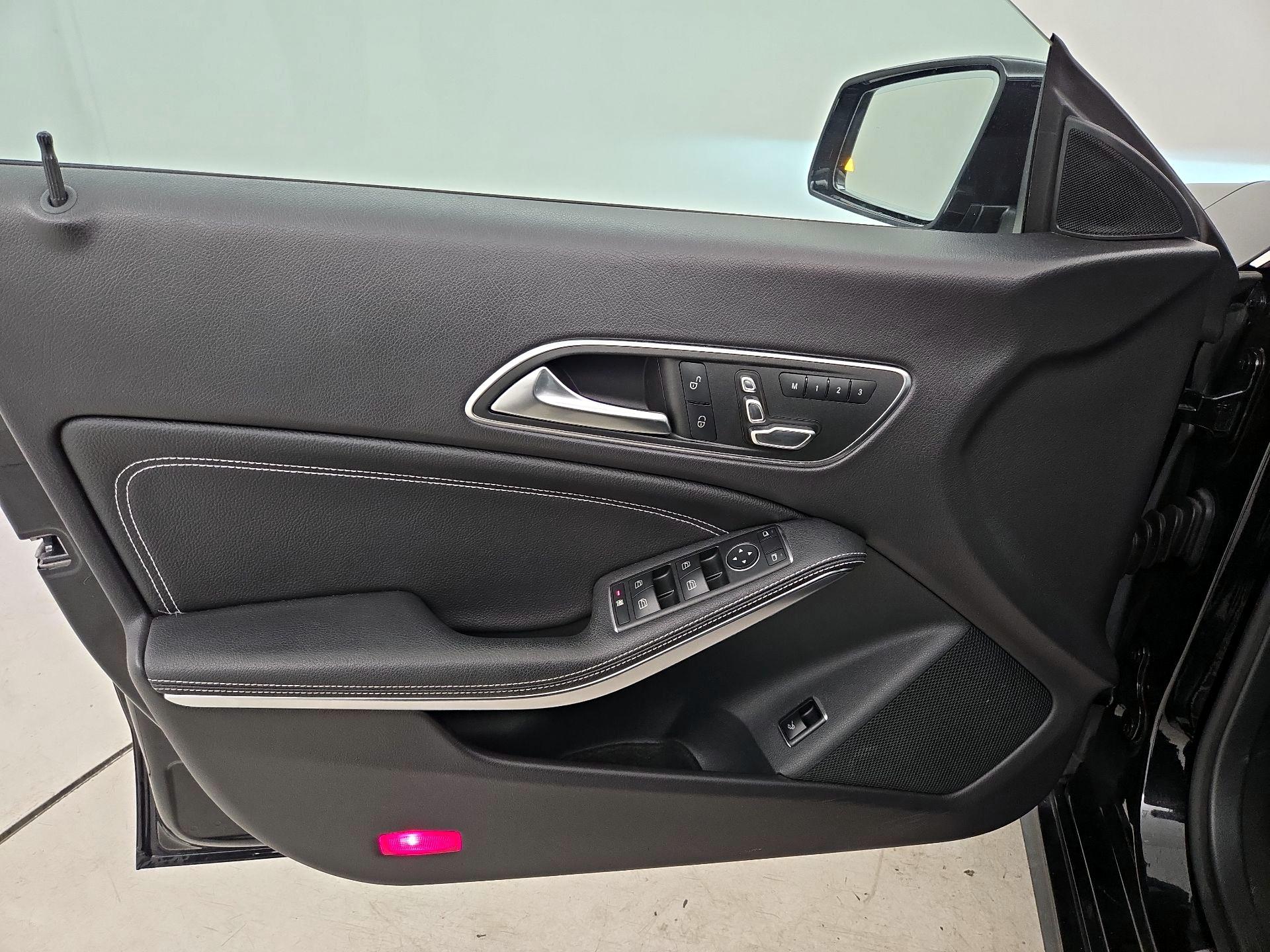 Thumbnail: 2019 Mercedes-Benz CLA - 12