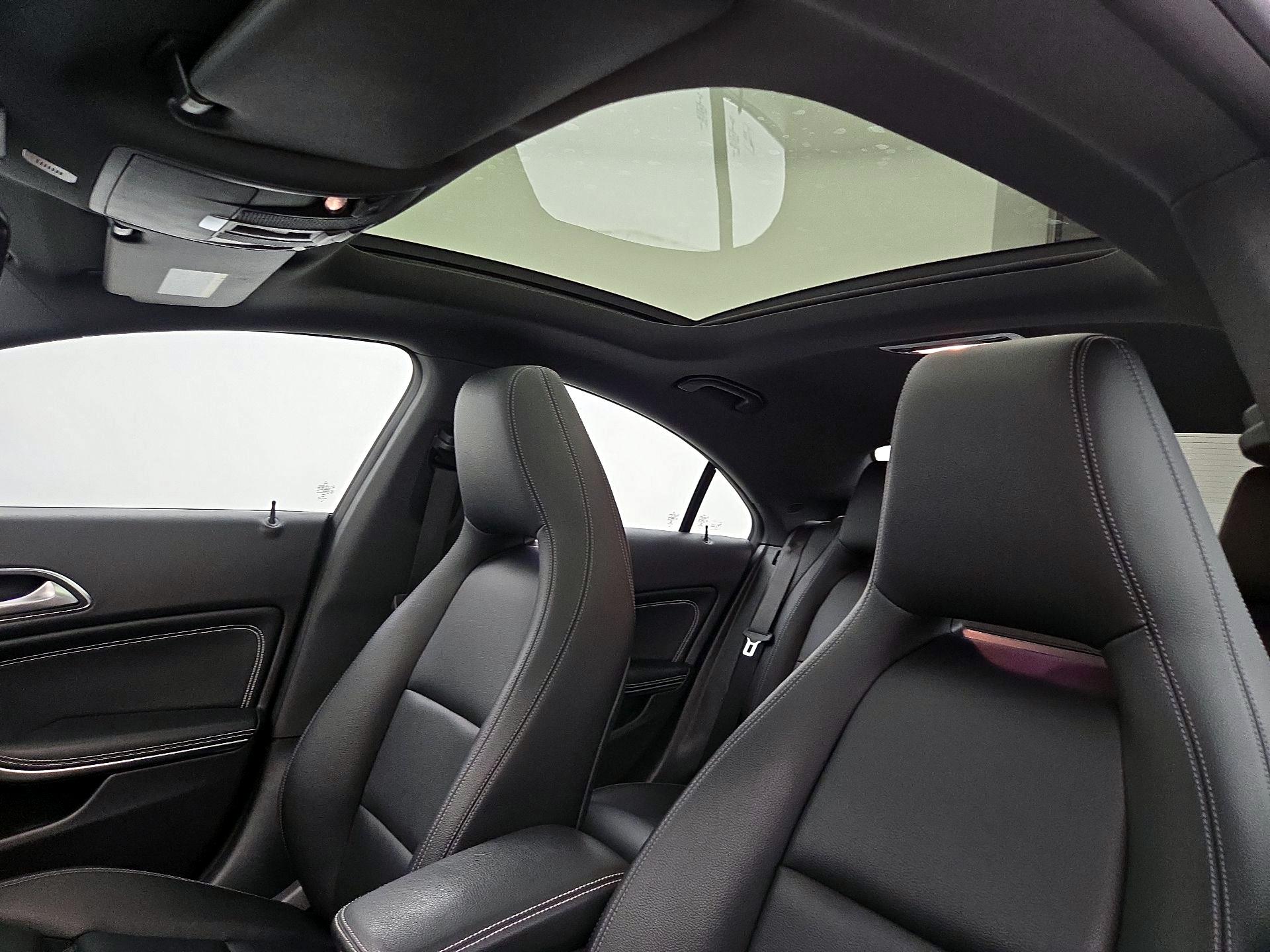 Thumbnail: 2019 Mercedes-Benz CLA - 19