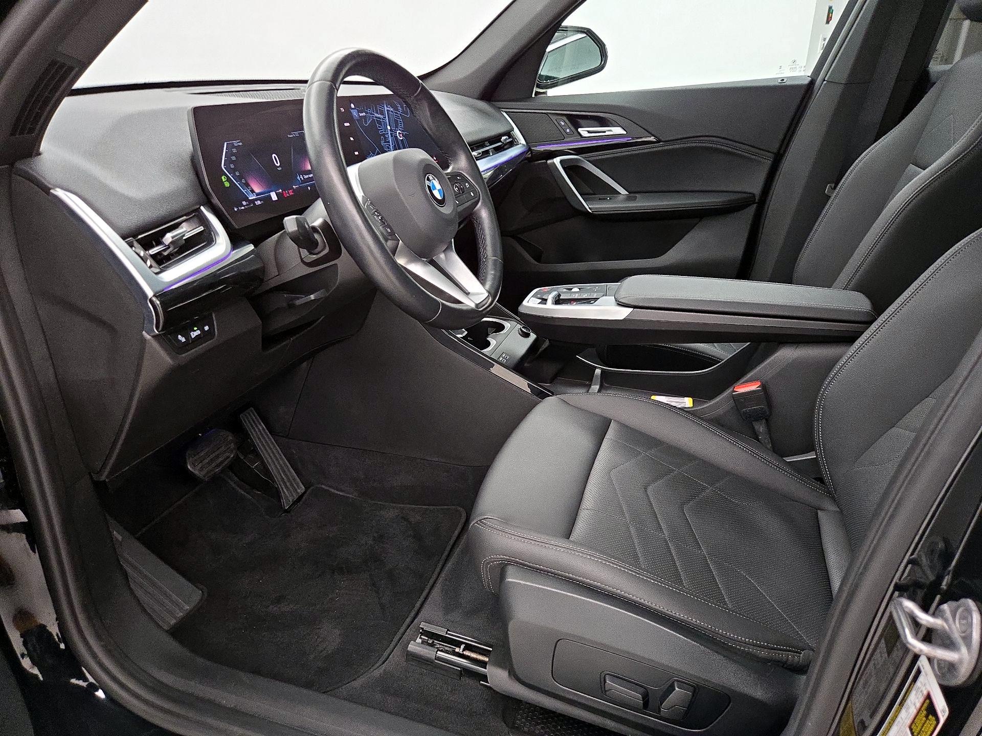 Thumbnail: 2023 BMW X1 - 11