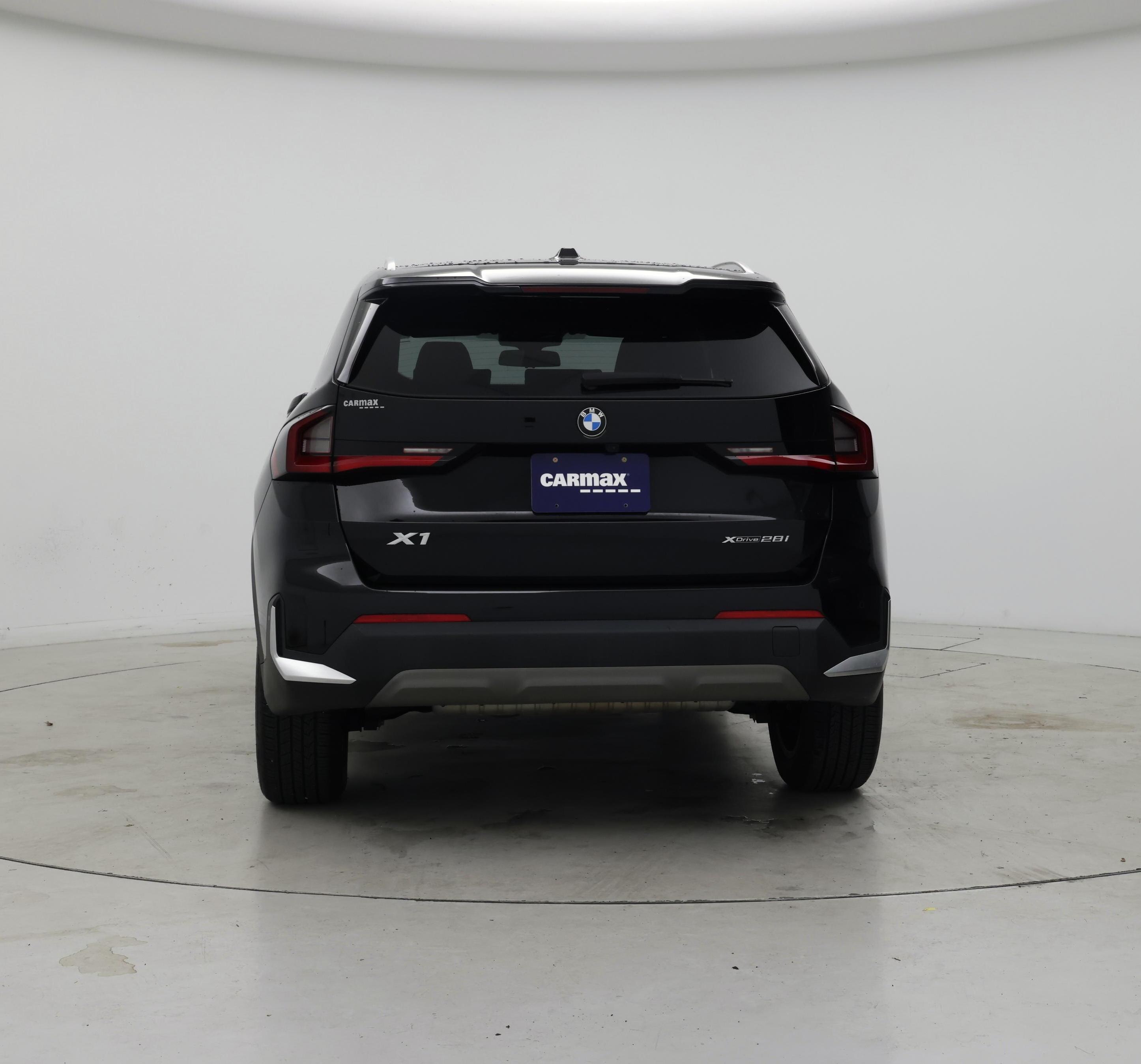 Thumbnail: 2023 BMW X1 - 6