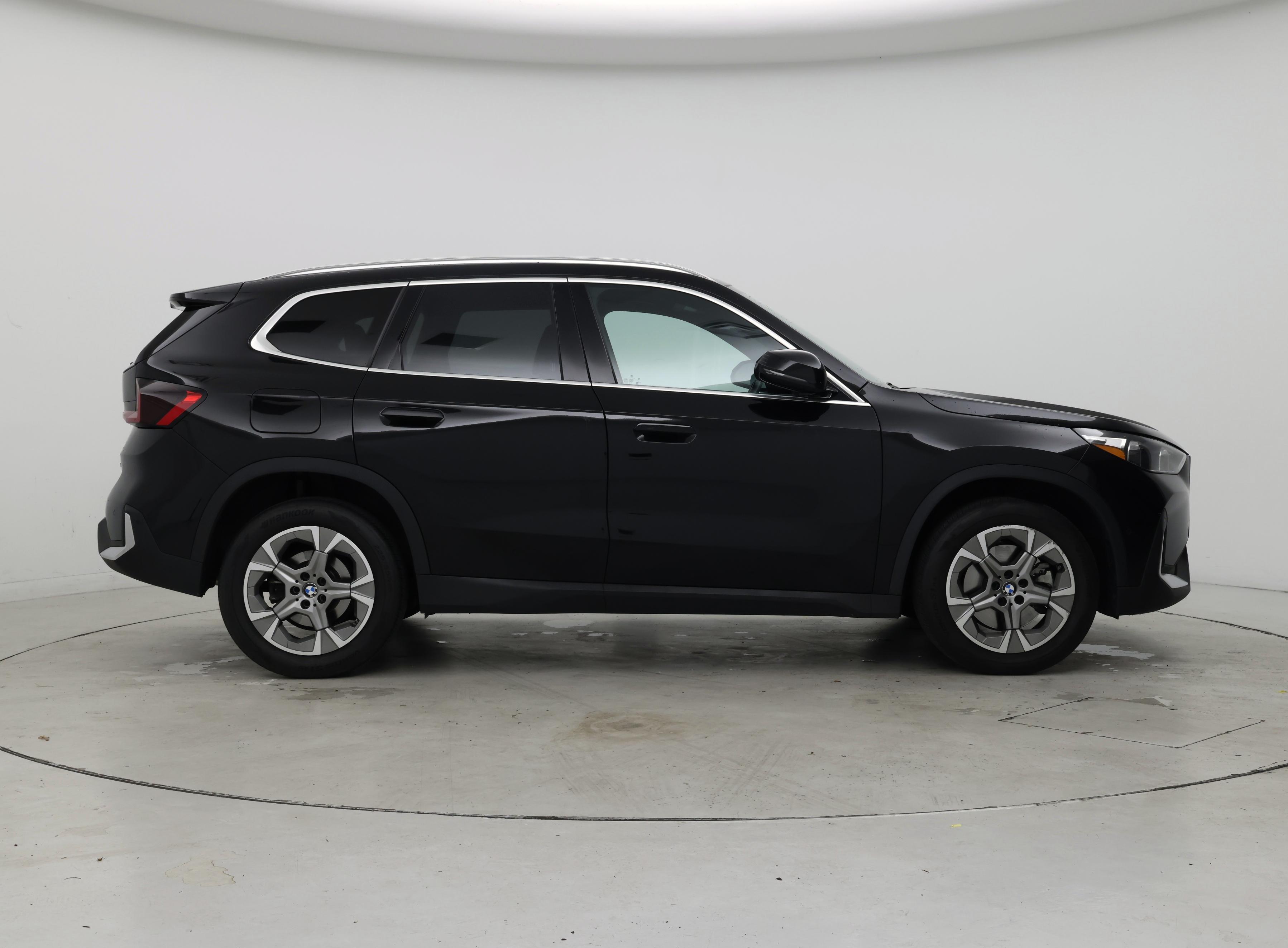 Thumbnail: 2023 BMW X1 - 7