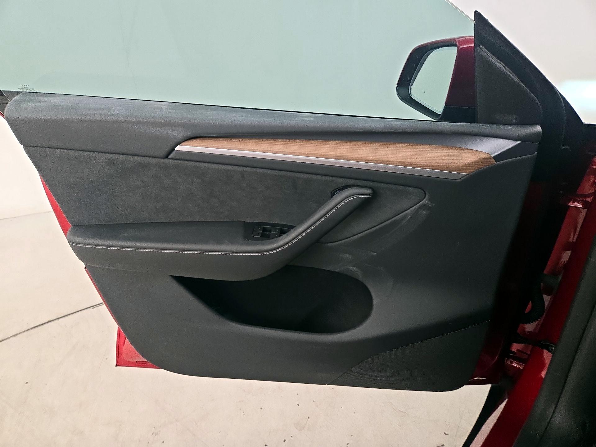 Thumbnail: 2024 Tesla Model Y - 12