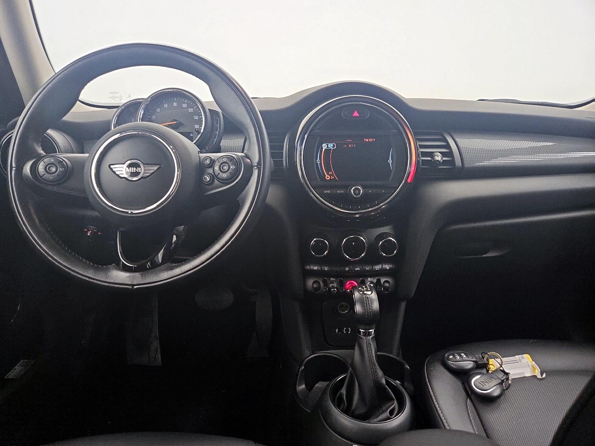 Thumbnail: 2018 MINI Cooper Hardtop - 9