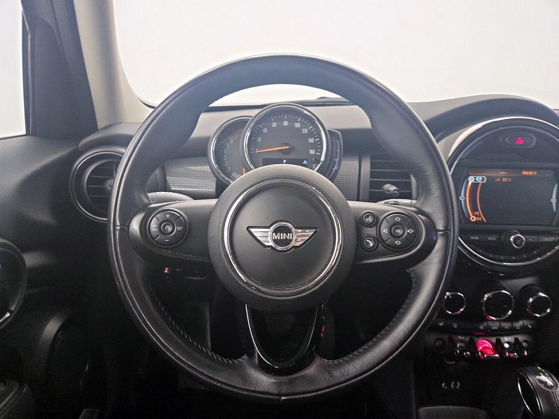 Thumbnail: 2018 MINI Cooper Hardtop - 10