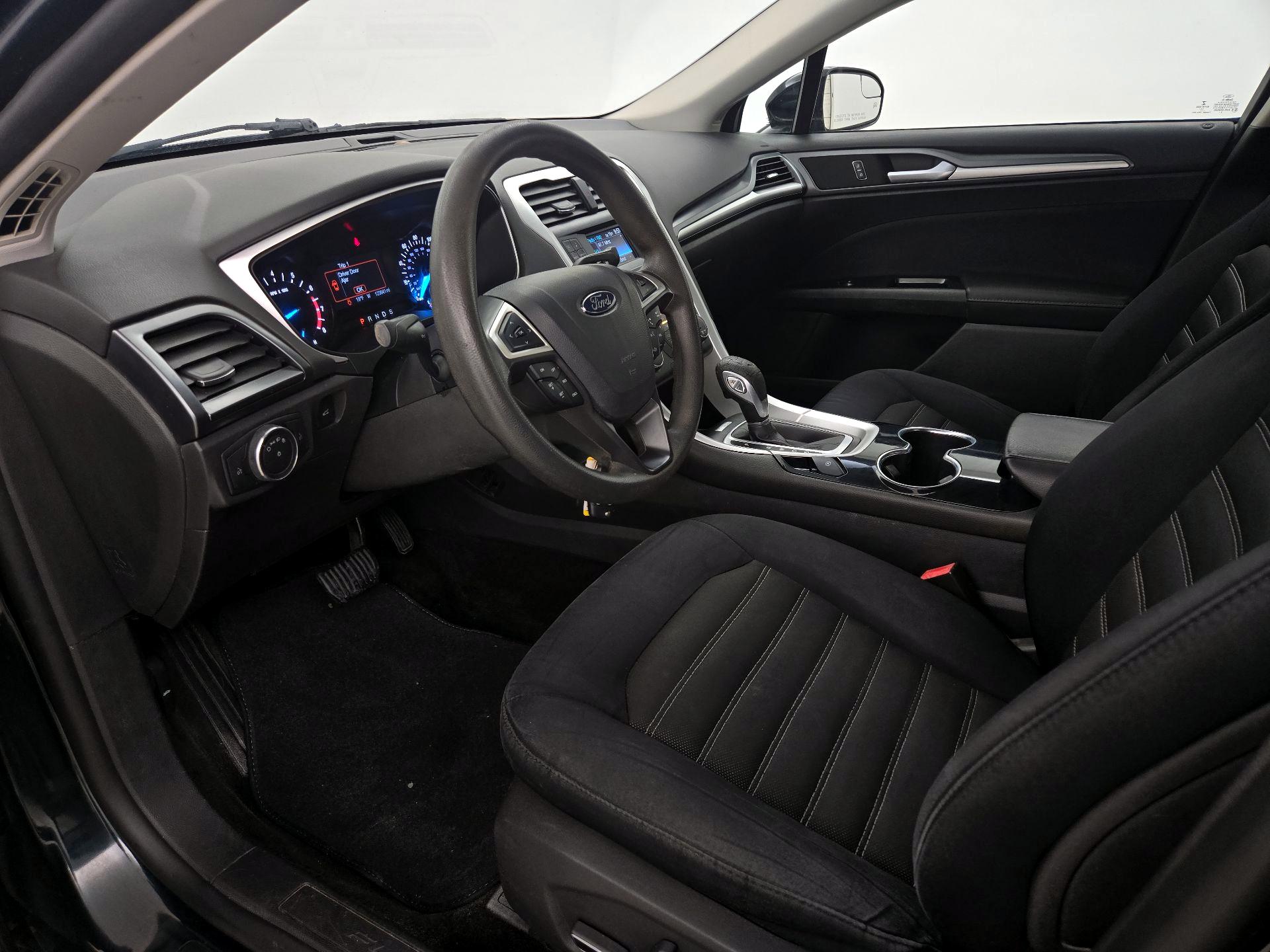 Thumbnail: 2014 Ford Fusion - 11