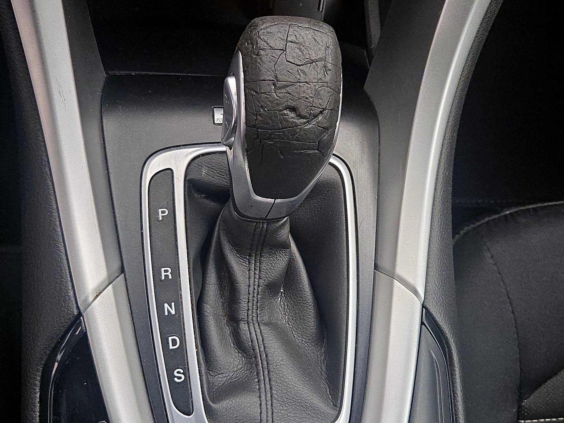 Thumbnail: 2014 Ford Fusion - 16