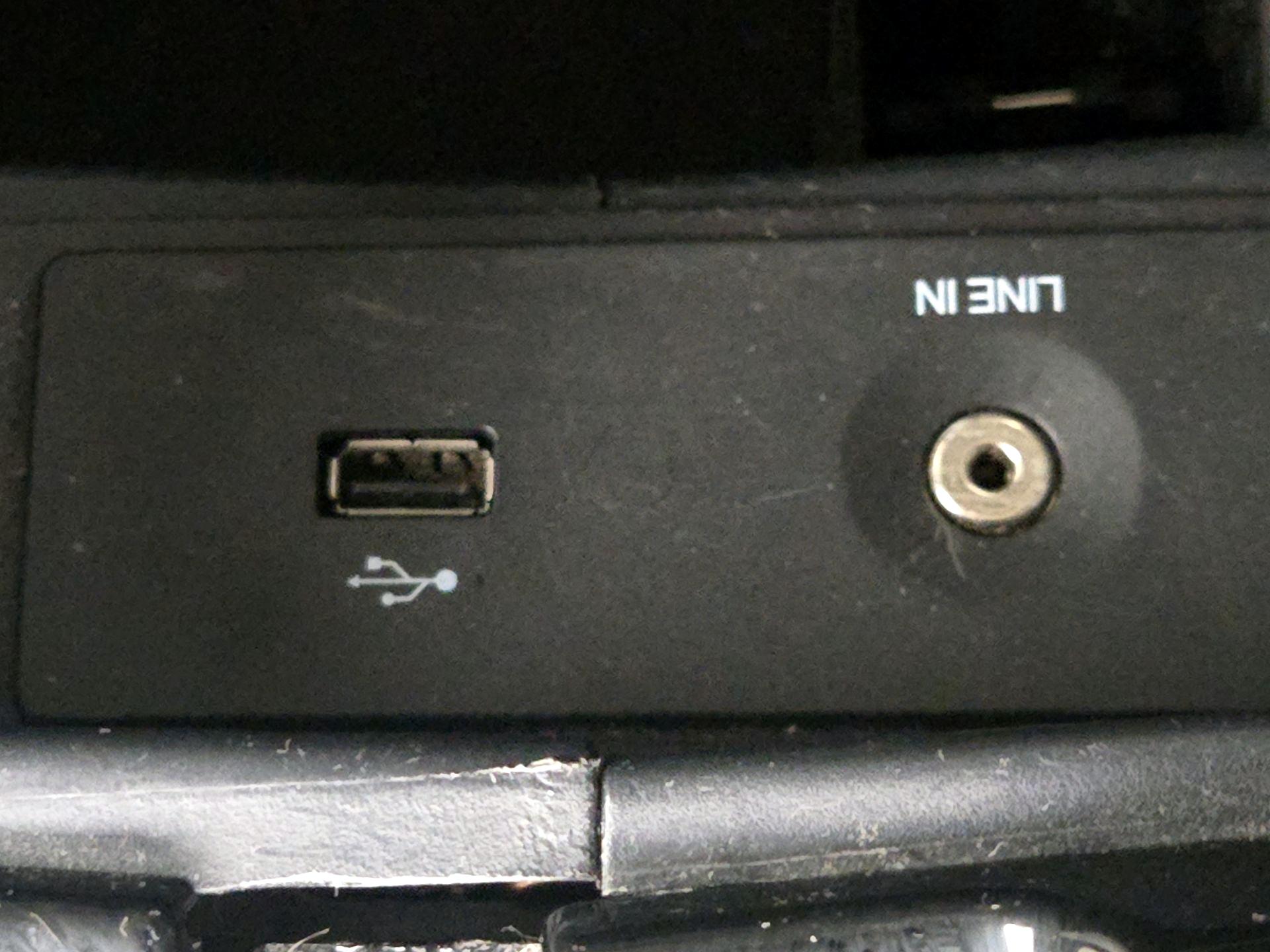 Thumbnail: 2014 Ford Fusion - 17