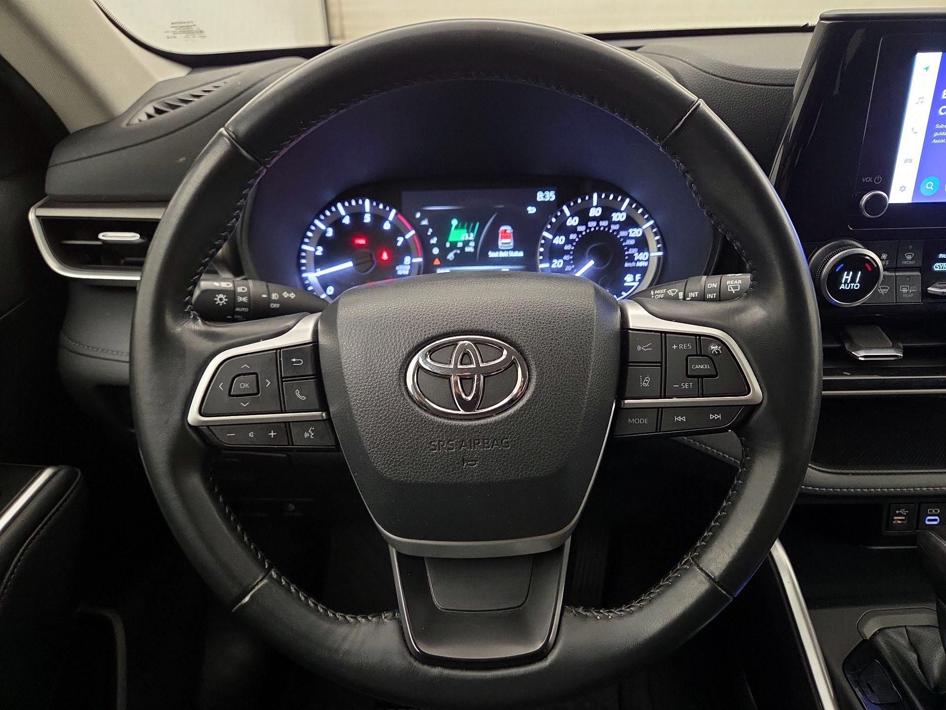 Thumbnail: 2023 Toyota Highlander - 10