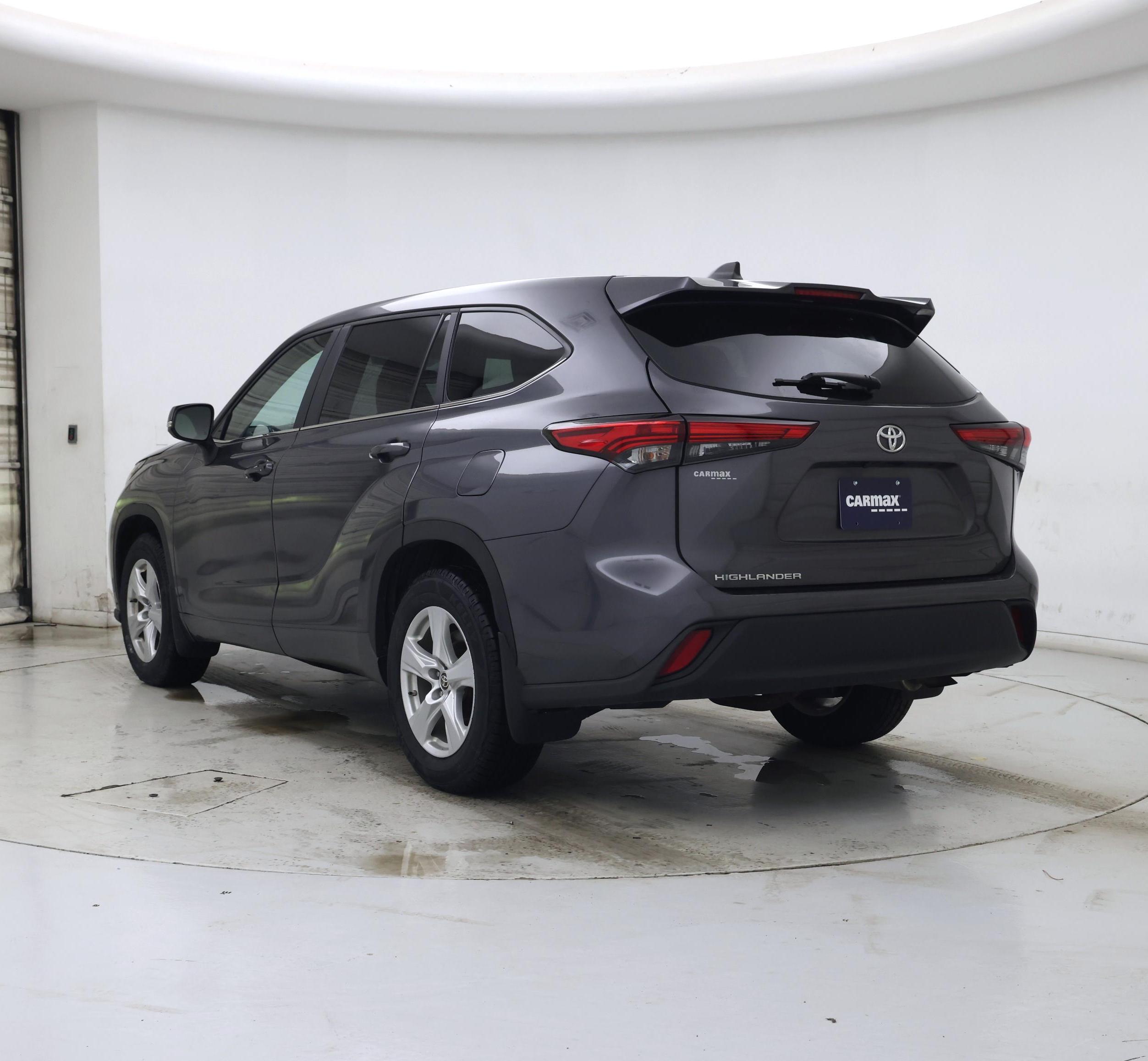 Thumbnail: 2023 Toyota Highlander - 2