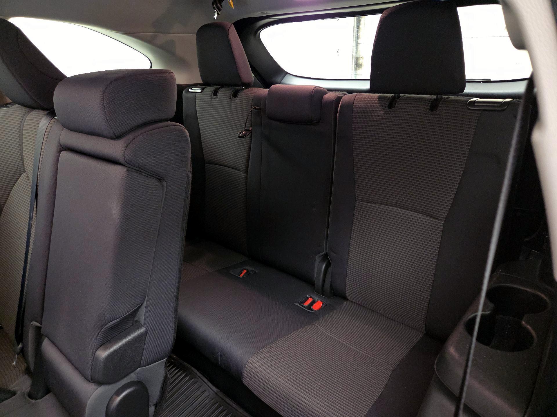 Thumbnail: 2023 Toyota Highlander - 20