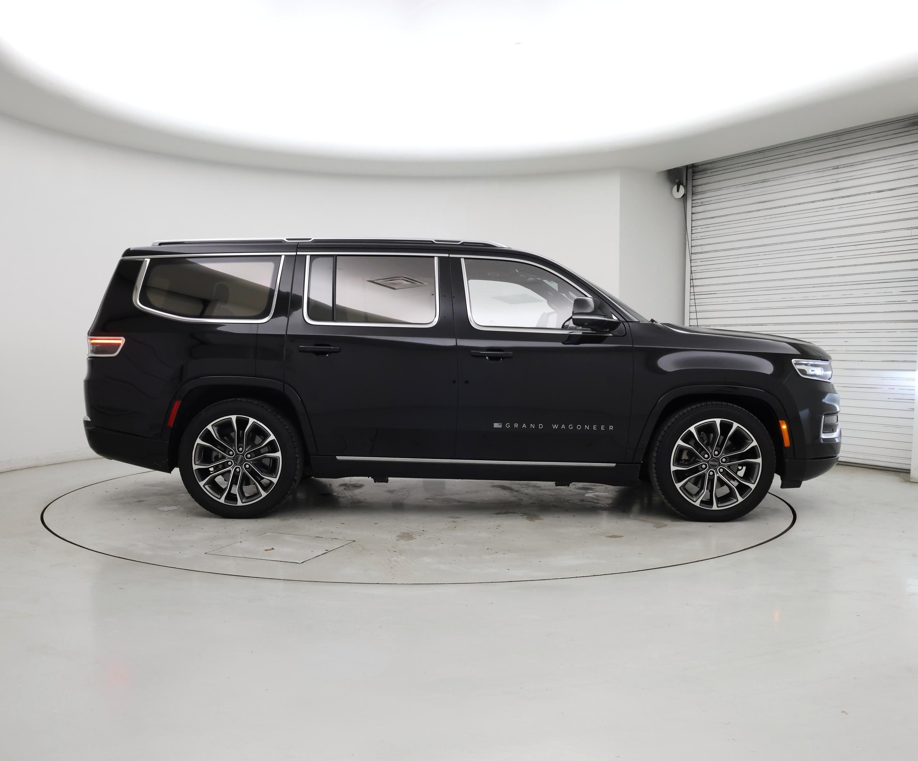 Thumbnail: 2022 Jeep Grand Wagoneer - 7