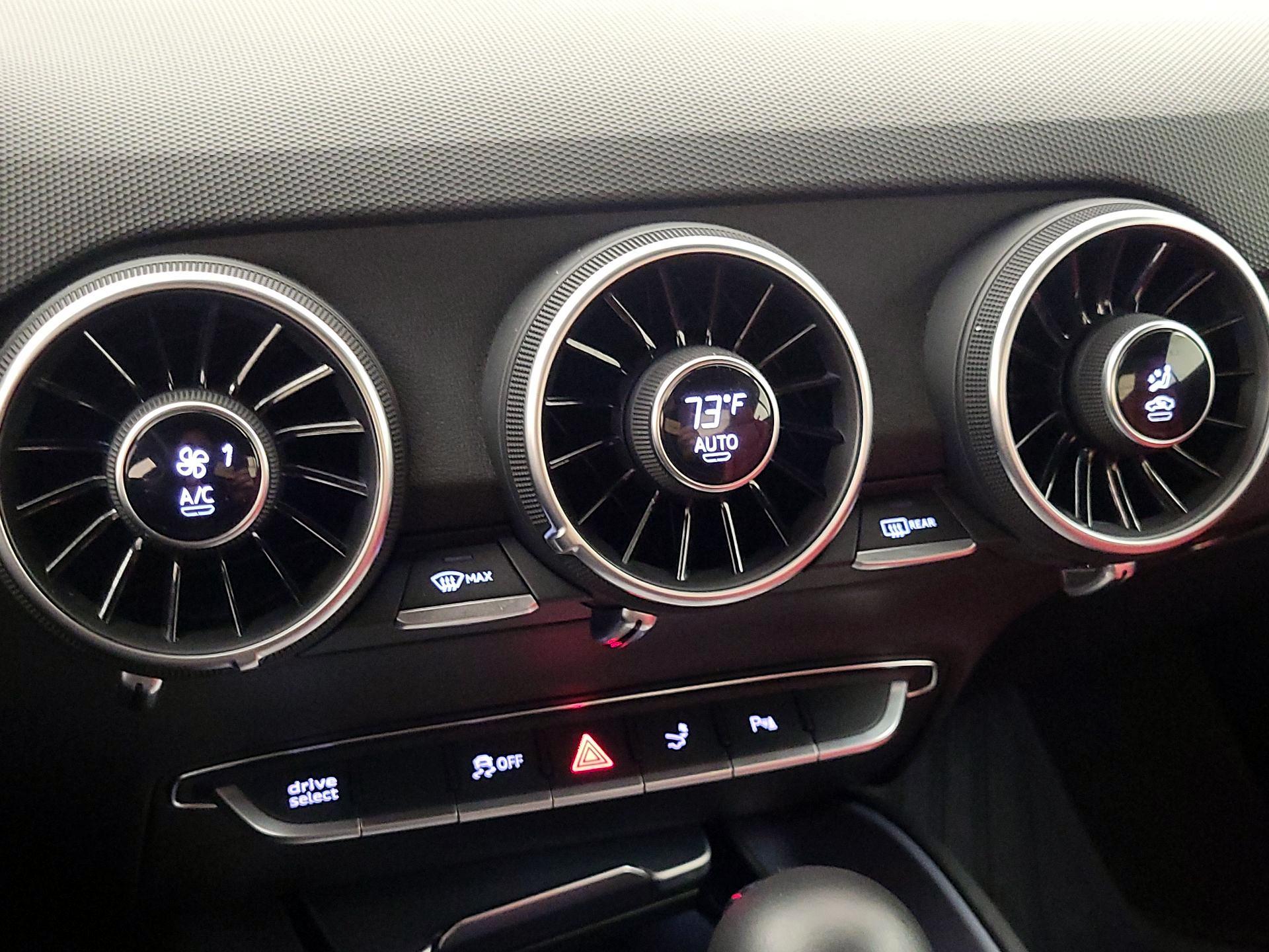 Thumbnail: 2016 Audi TTS - 16